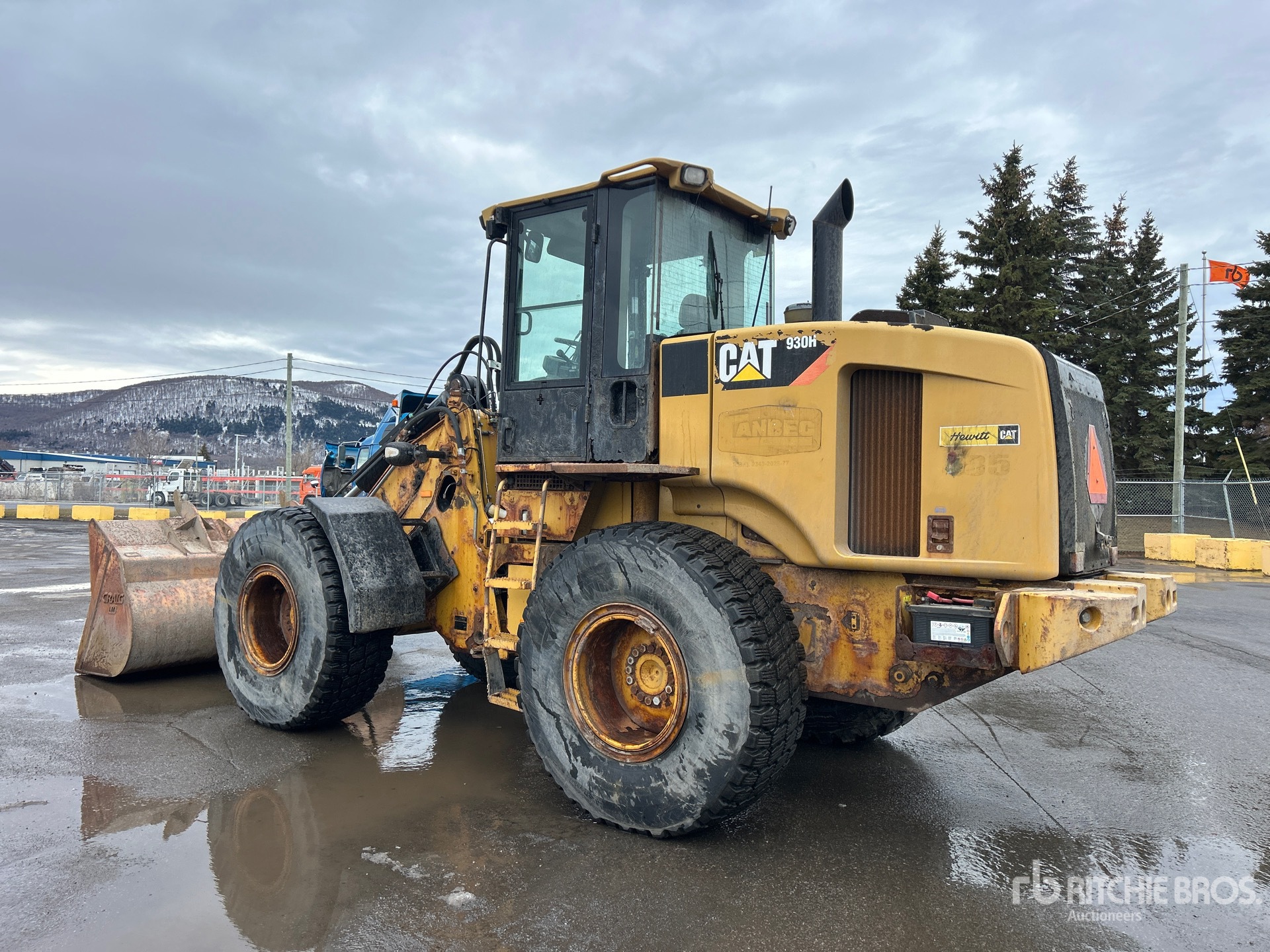 2012 Caterpillar 930 H