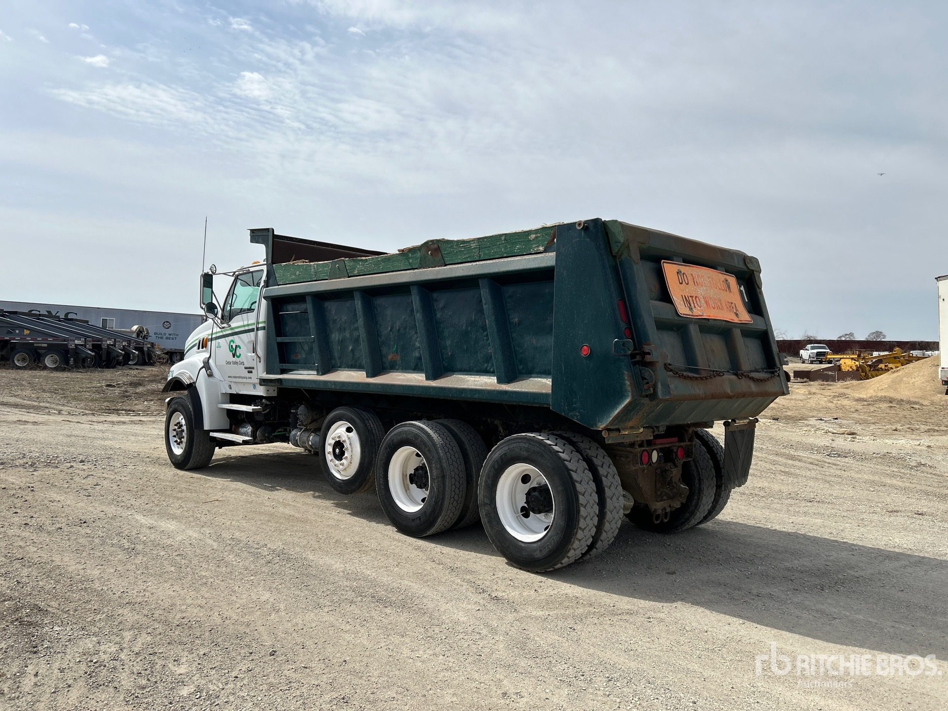 General Appearance with Imagen: esquina trasera izquierda