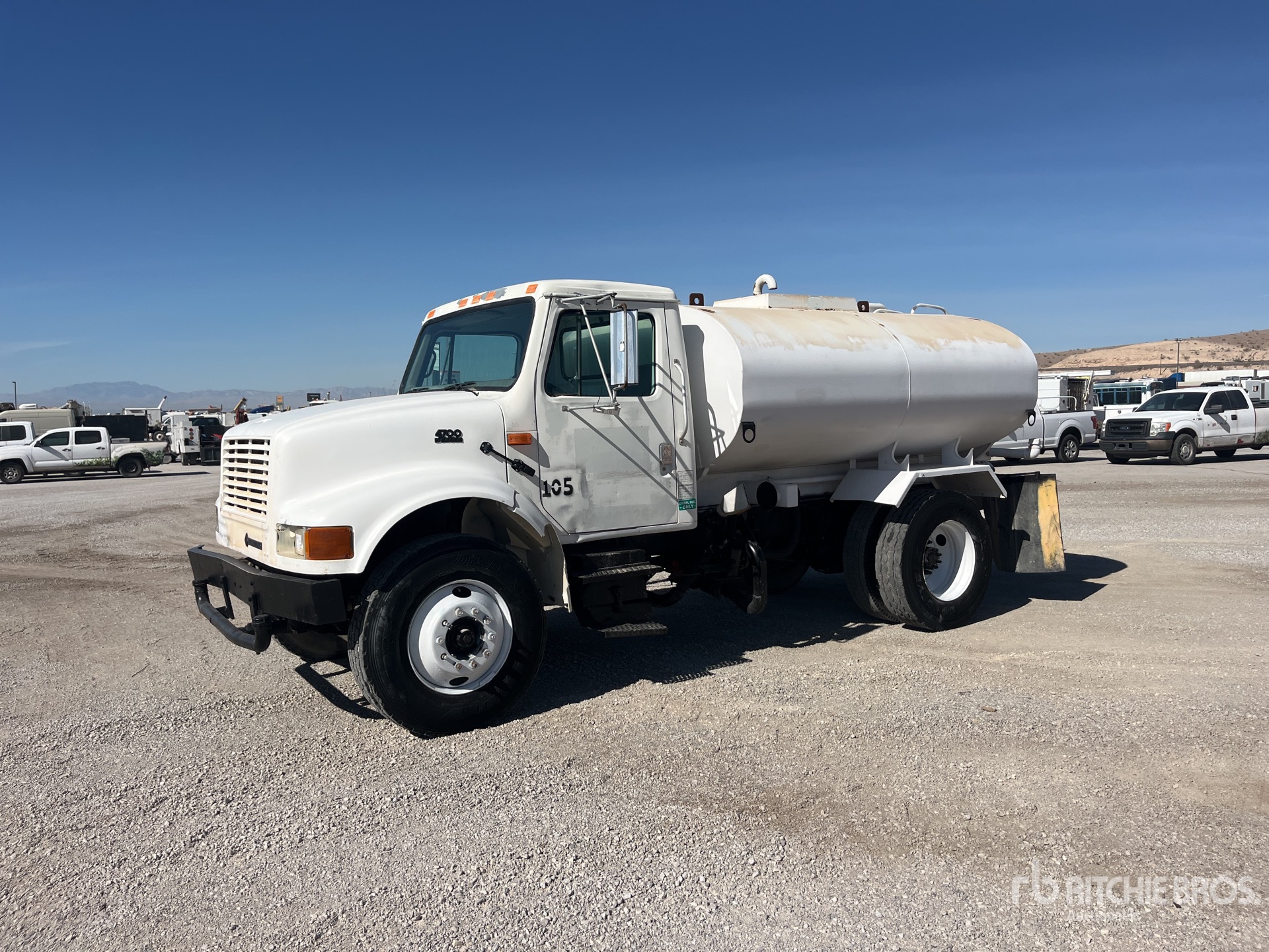 General Appearance with Picture, Left Front Corner