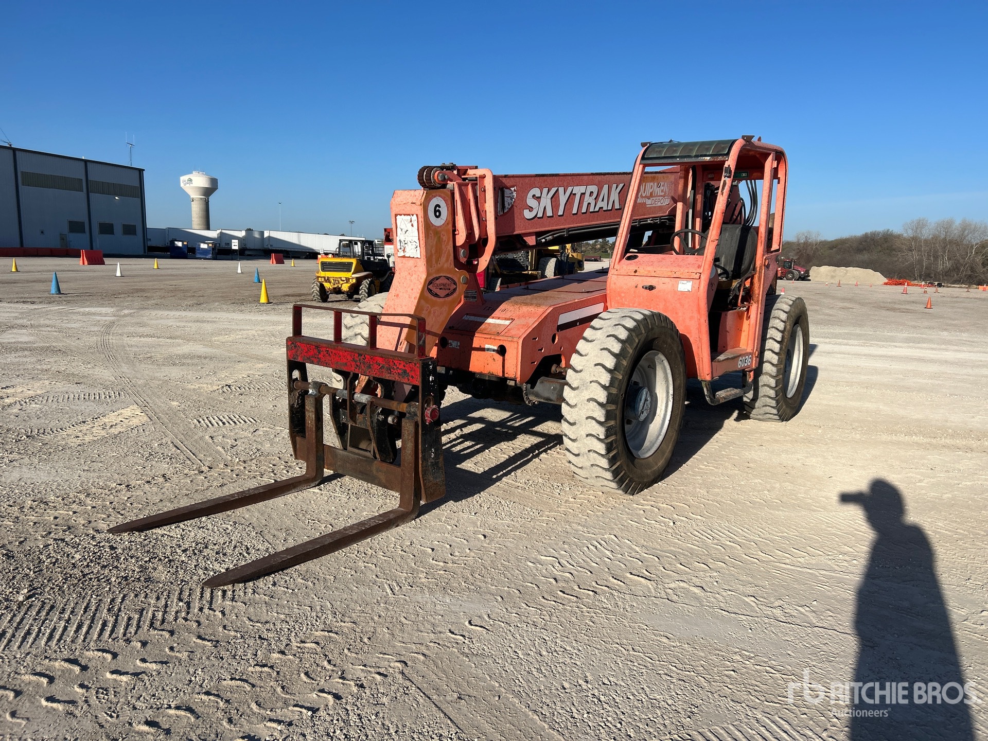 General Appearance with Featured Photo