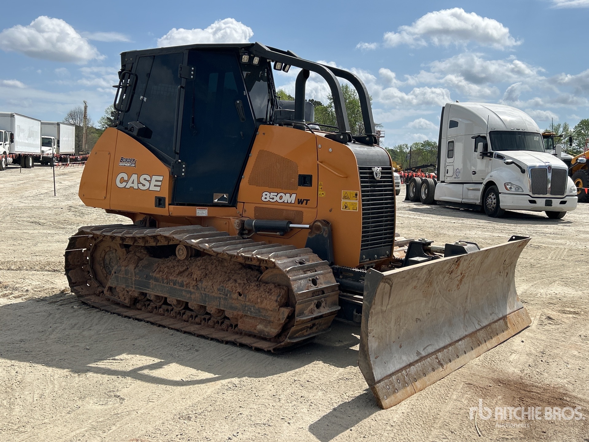 General Appearance with Foto, angolo anteriore destro