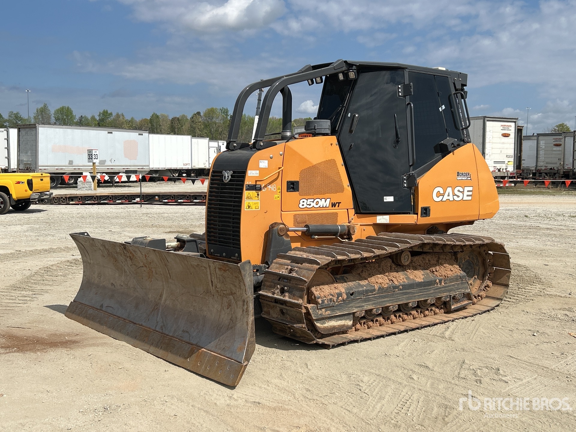 General Appearance with Foto, angolo anteriore sinistro