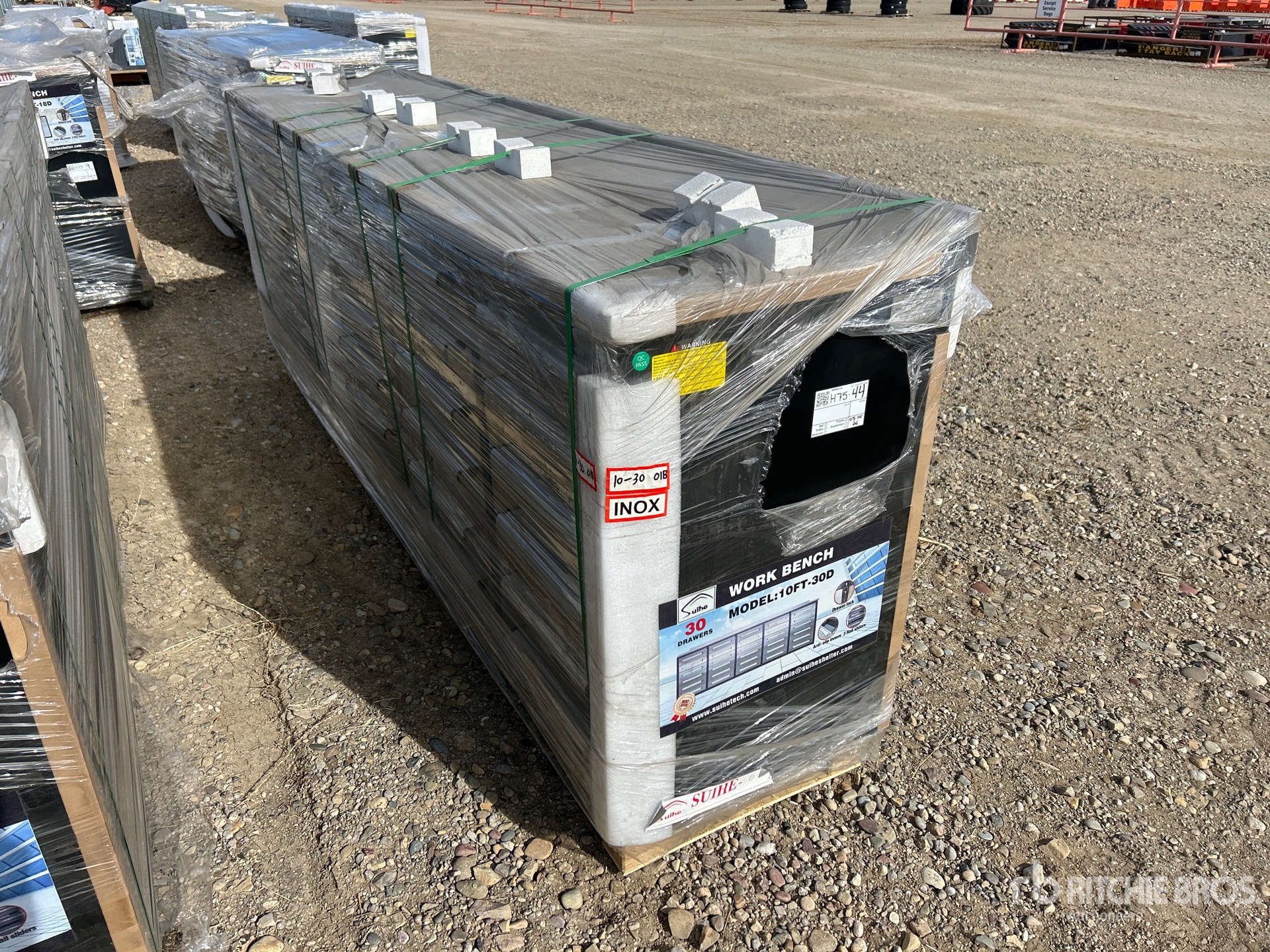 General Appearance with Bild, Ecke vorne links