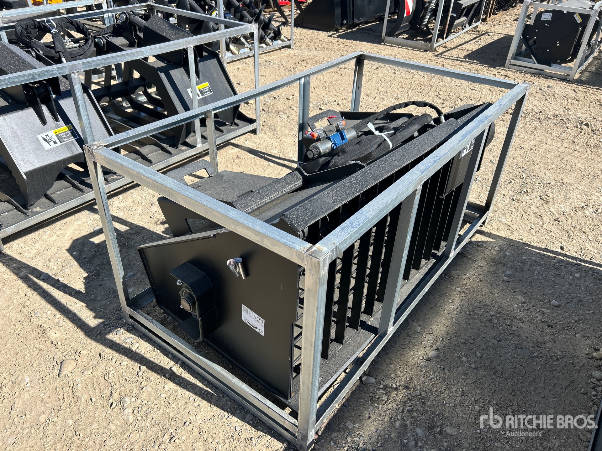 General Appearance with Bild, Ecke vorne rechts