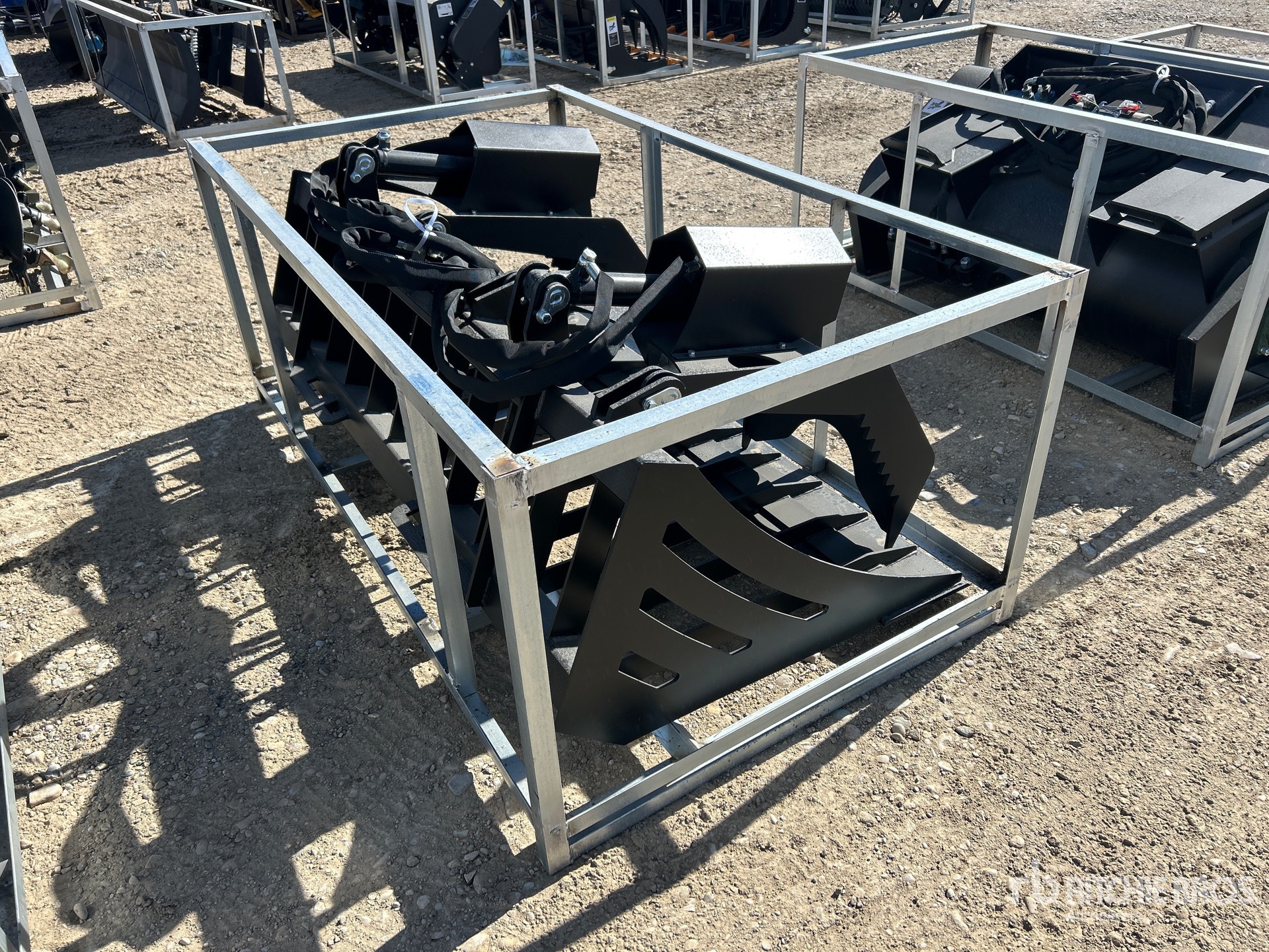 General Appearance with Bild, Ecke hinten rechts