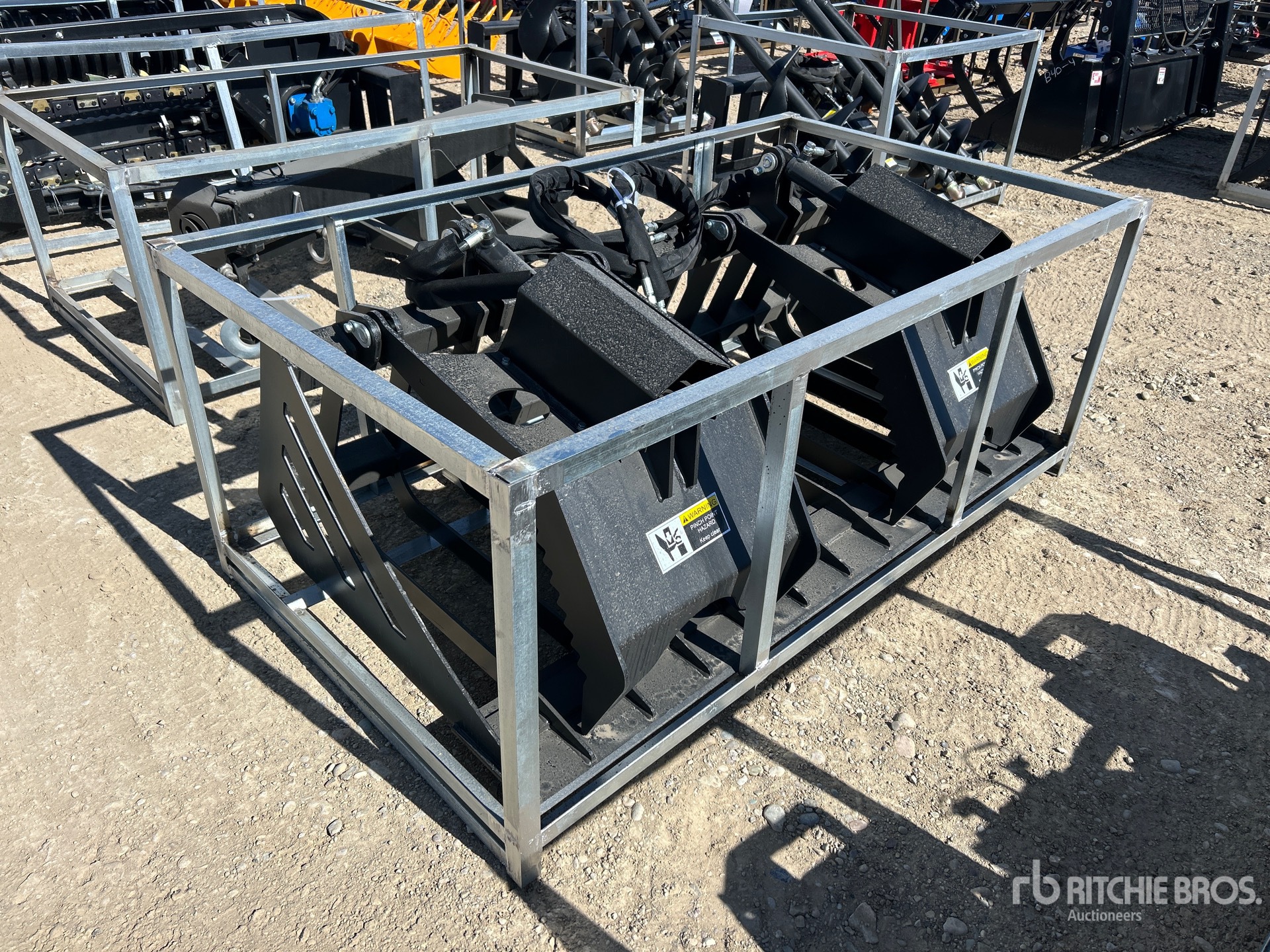 General Appearance with Bild, Ecke vorne rechts