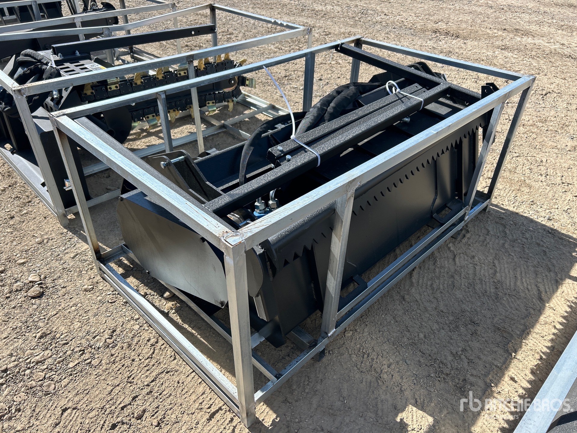 General Appearance with Bild, Ecke hinten links