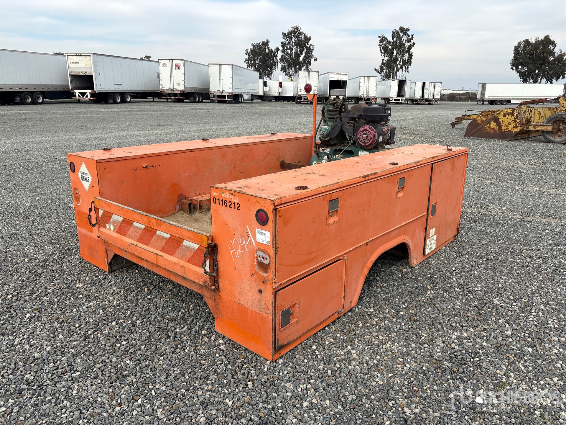 General Appearance with Zdjęcie, lewy górny róg