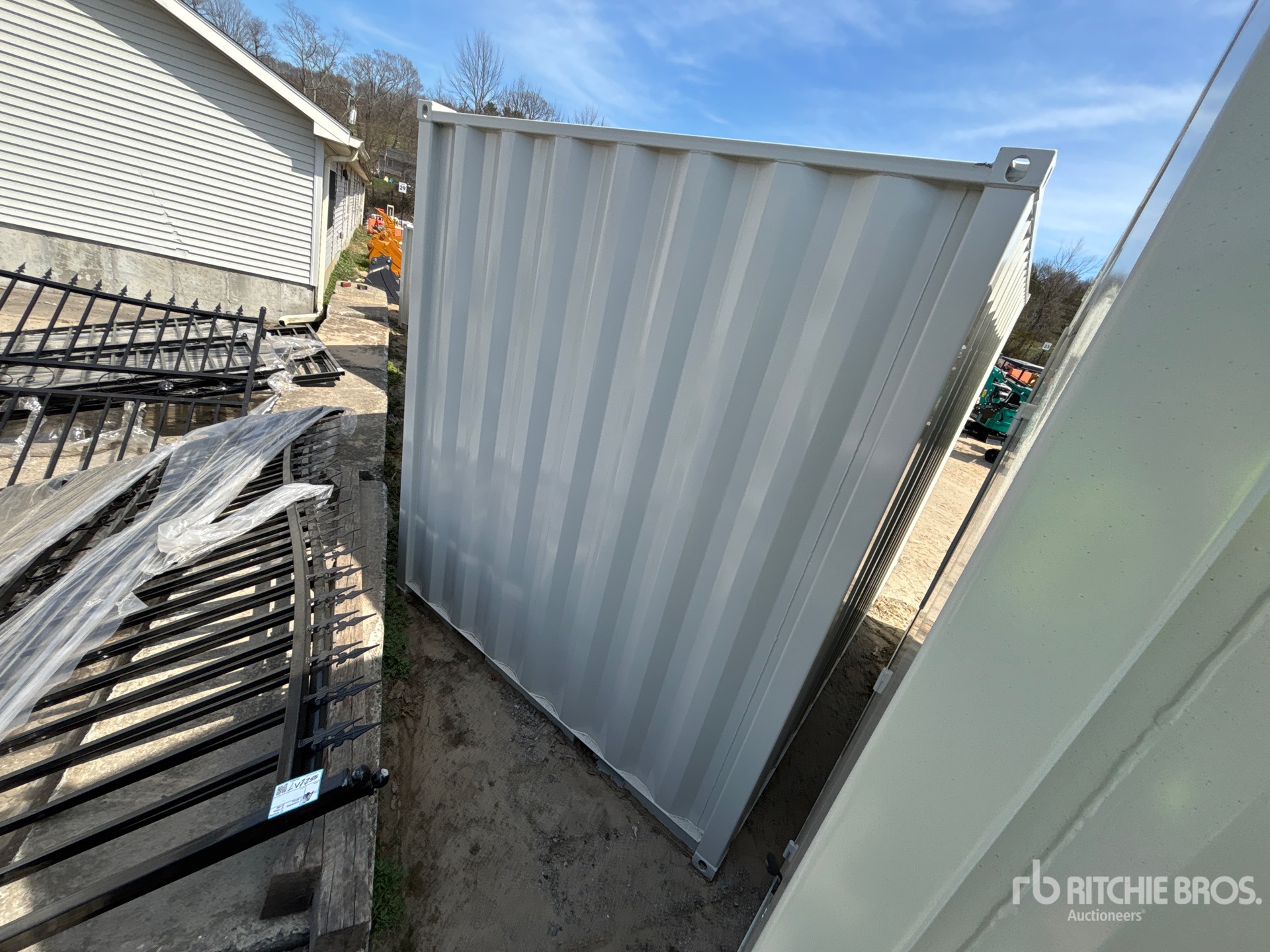 General Appearance with Foto, angolo anteriore sinistro