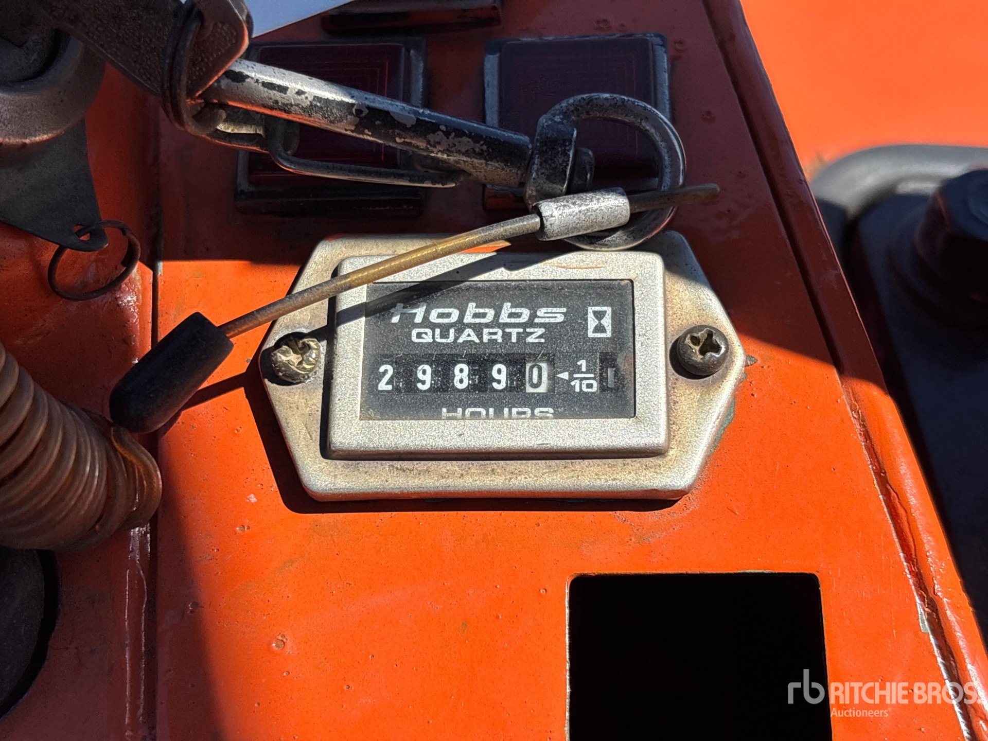 General Appearance with Hour Meter / Odometer