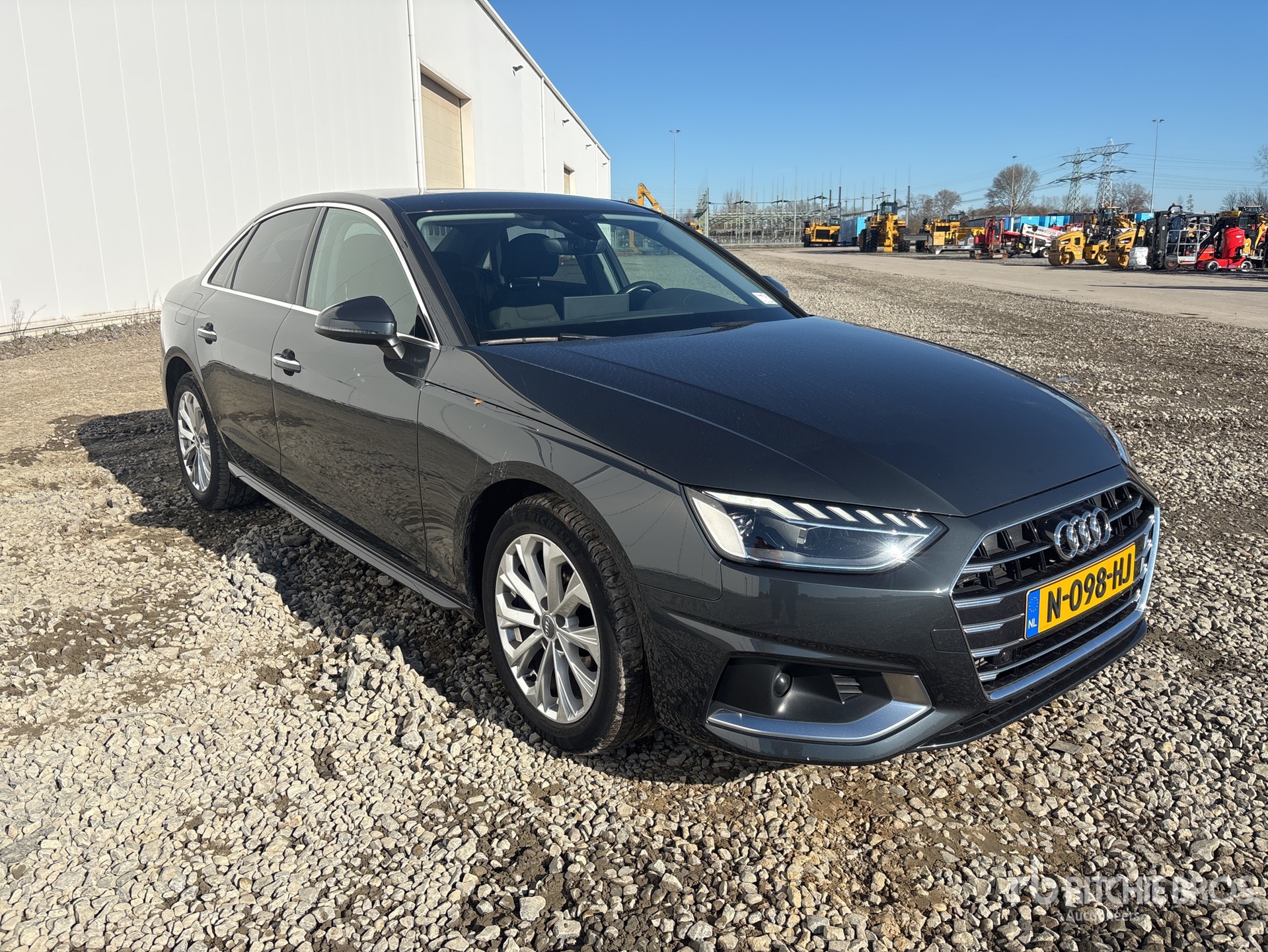 General Appearance with Picture, Right Front Corner