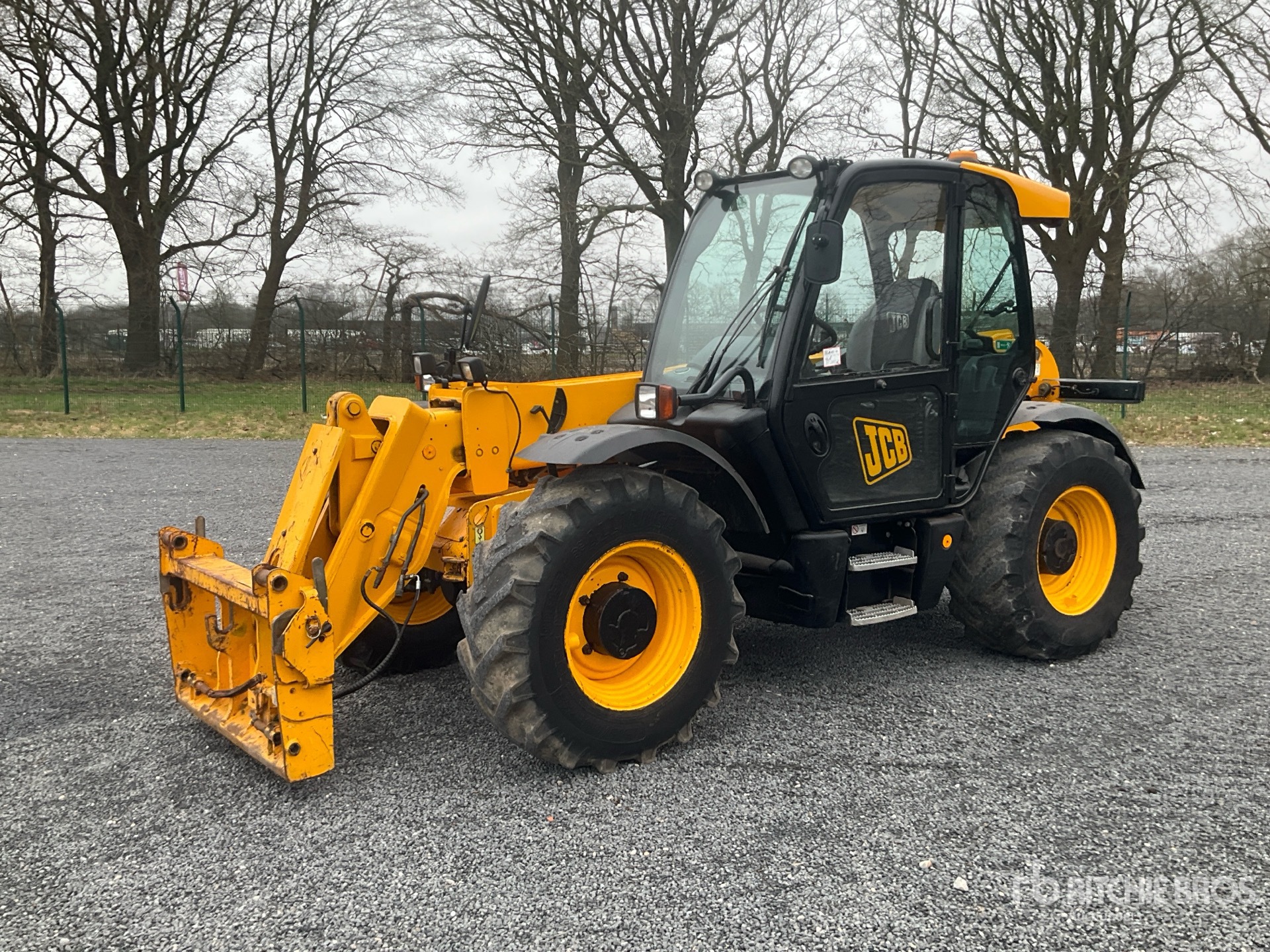 General Appearance with Foto, angolo anteriore sinistro