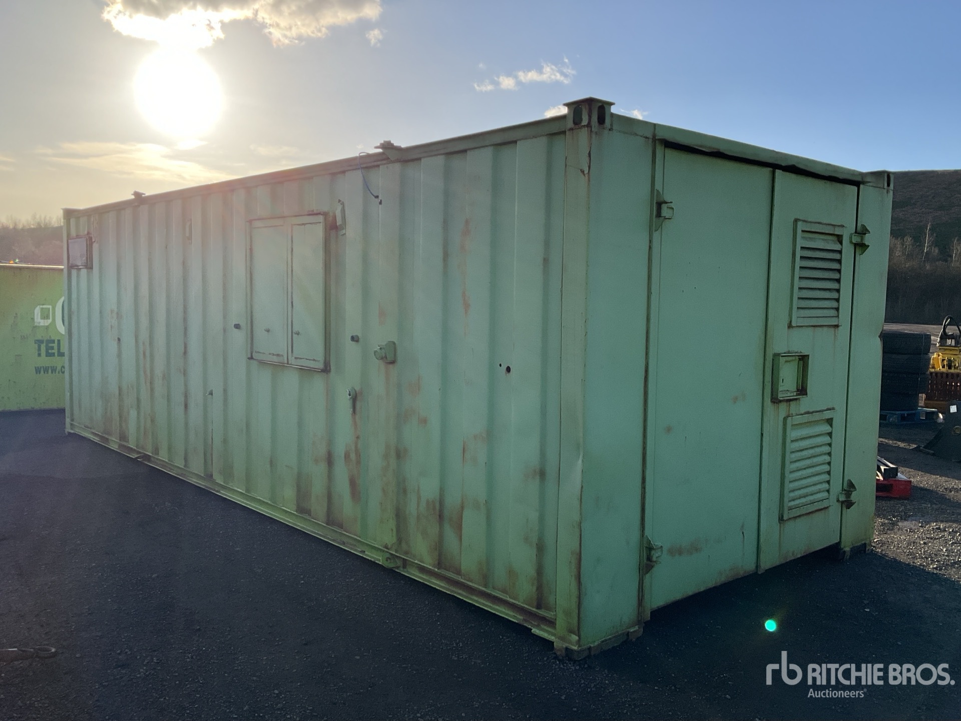 General Appearance with Picture, Right Front Corner