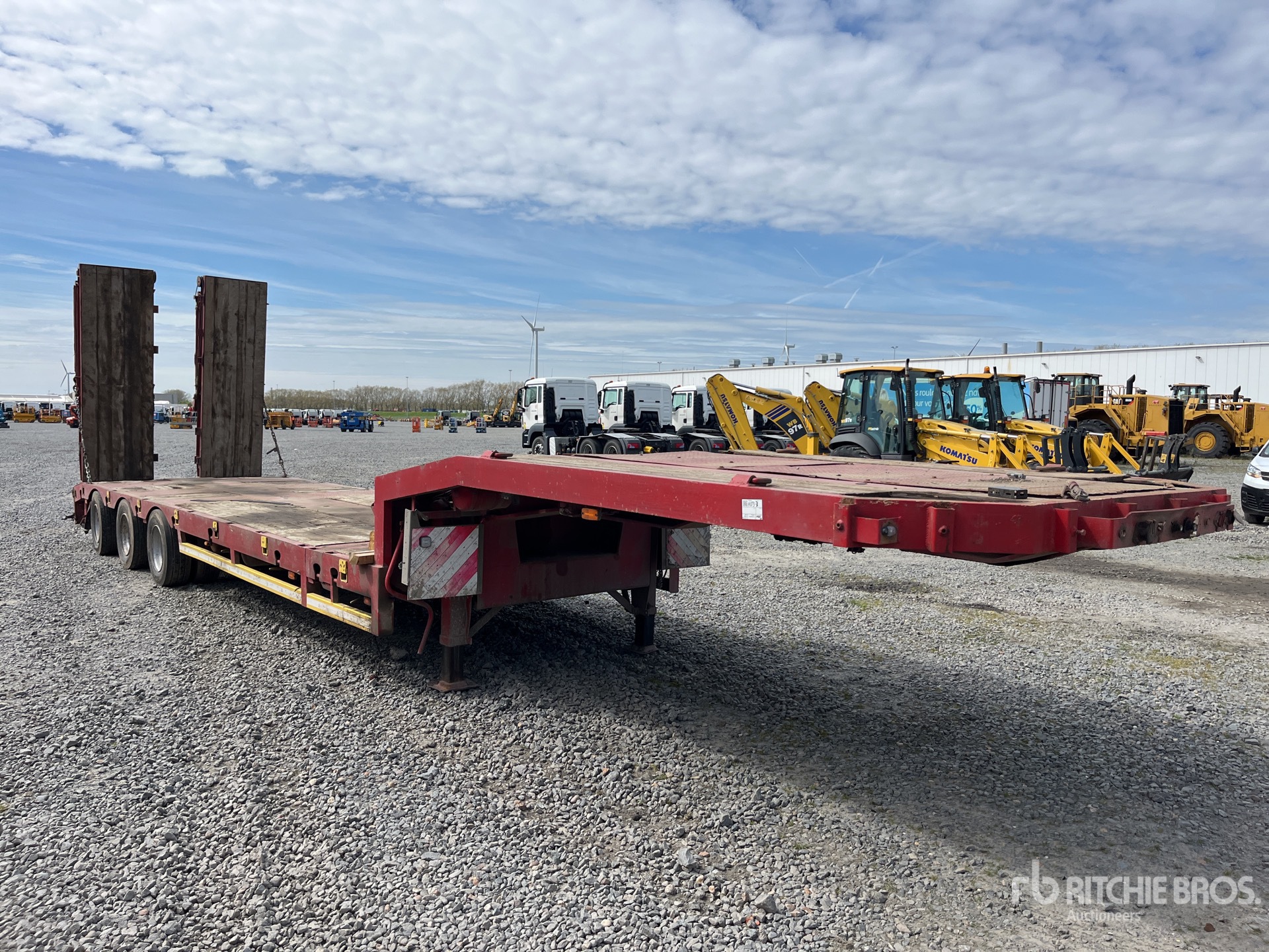 General Appearance with Bild, Ecke vorne rechts