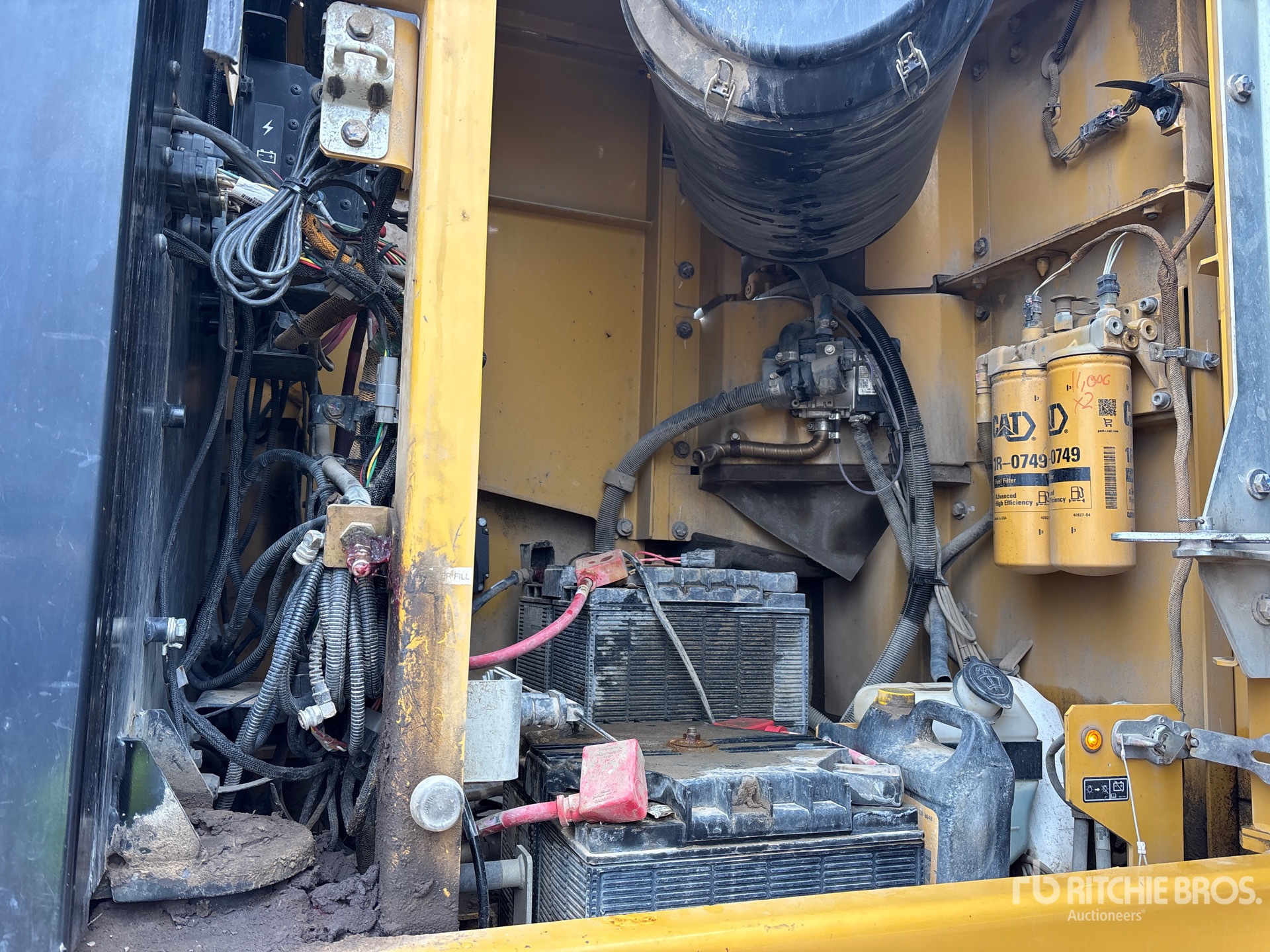 2019 Caterpillar 352F