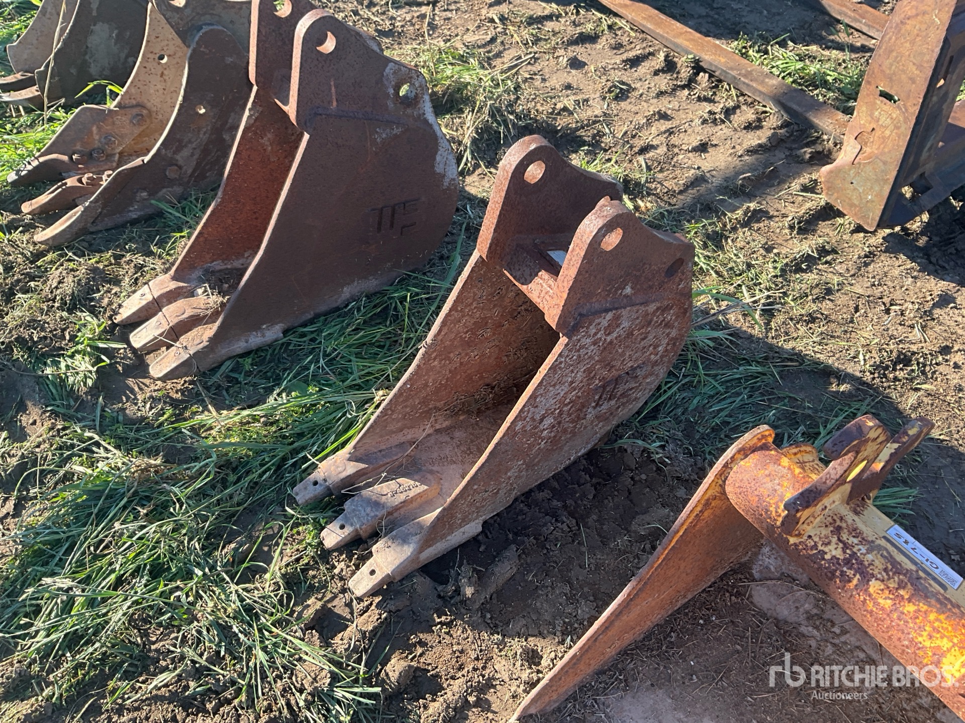 General Appearance with Foto, angolo anteriore sinistro