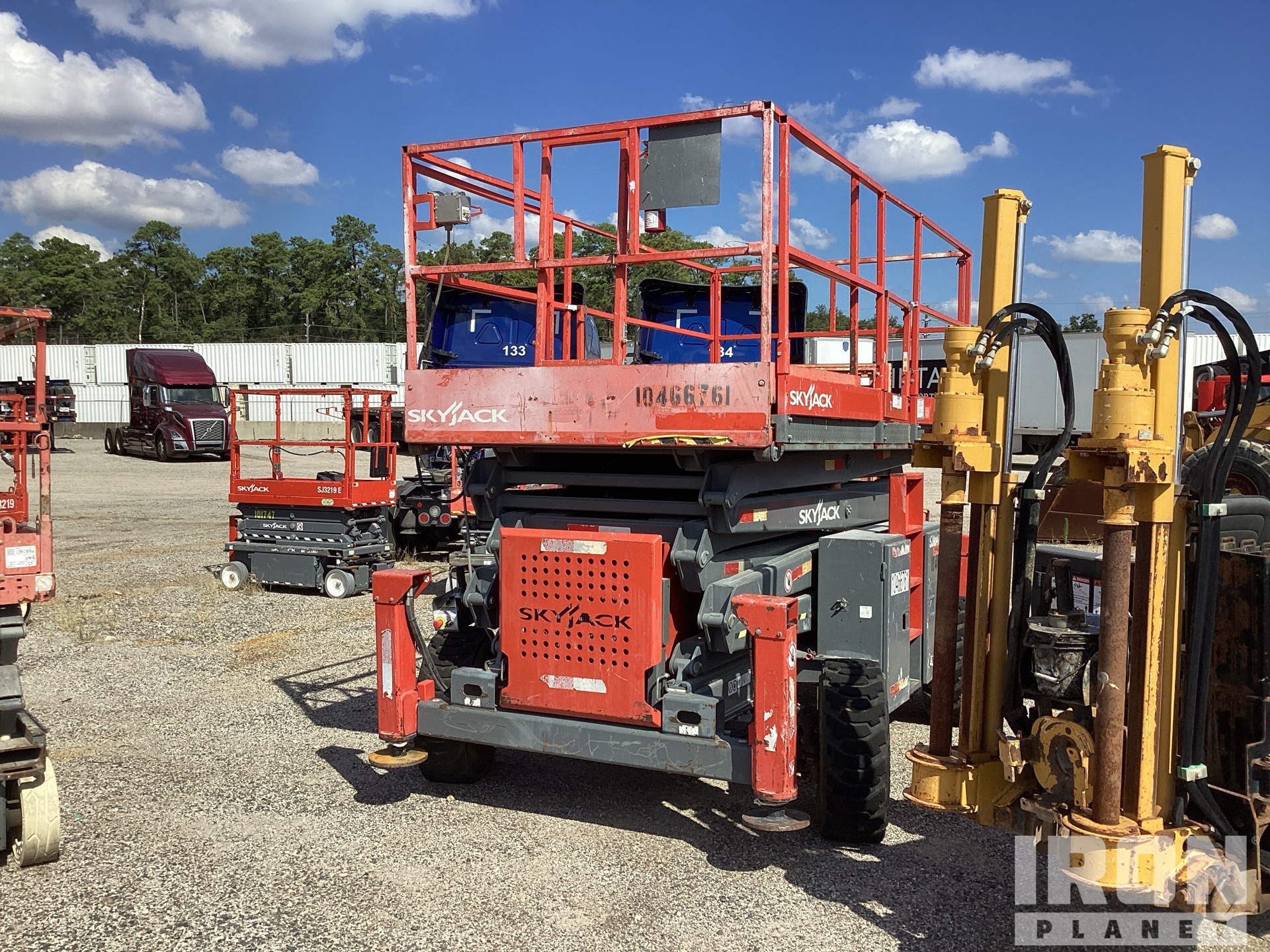 General Appearance - Scissor Lift* with Image, coin avant gauche