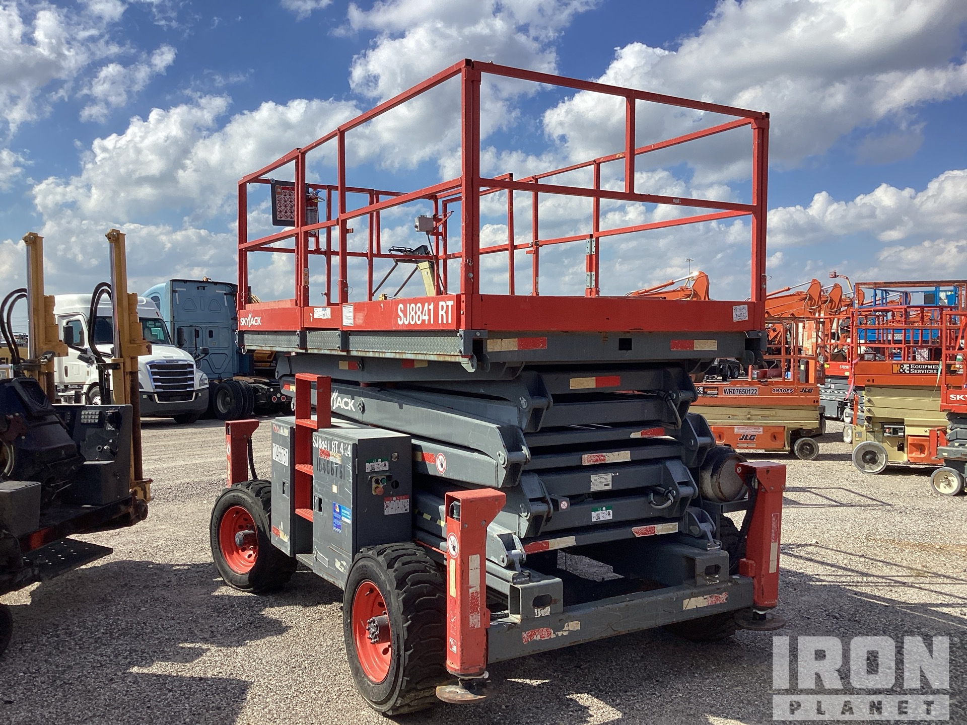 General Appearance - Scissor Lift* with Image, coin arrière gauche