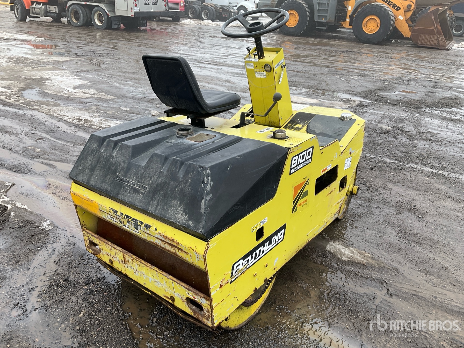 General Appearance with Foto, angolo anteriore sinistro