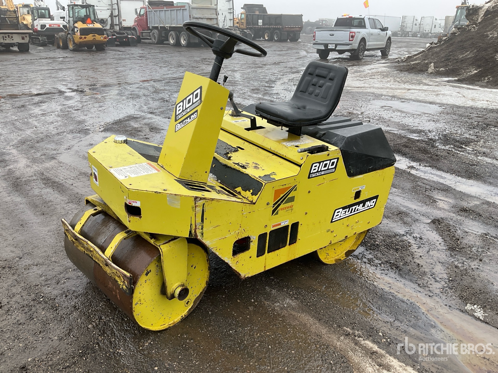 General Appearance with Foto, angolo anteriore sinistro