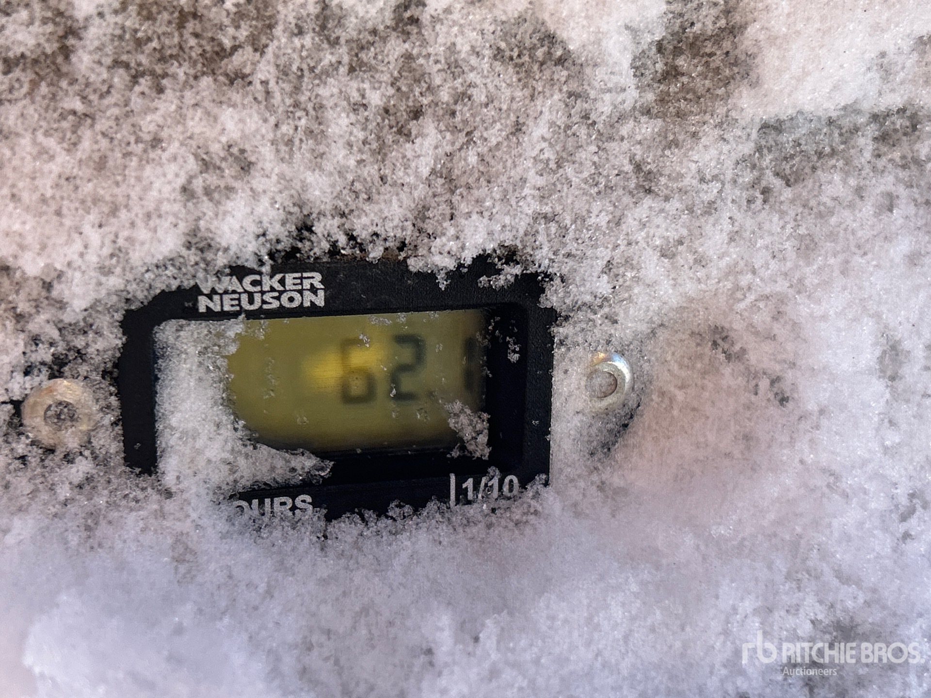 General Appearance with Hour Meter / Odometer