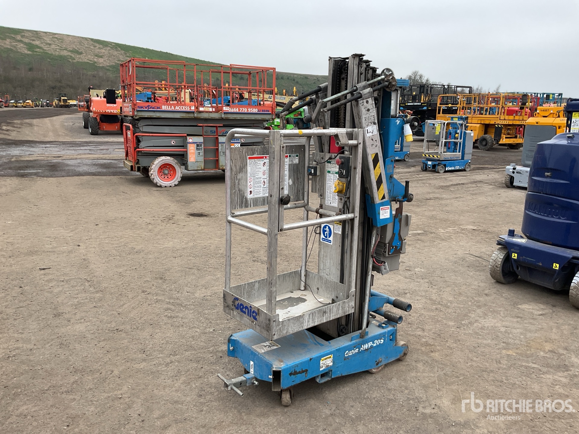 General Appearance with Foto, angolo anteriore sinistro