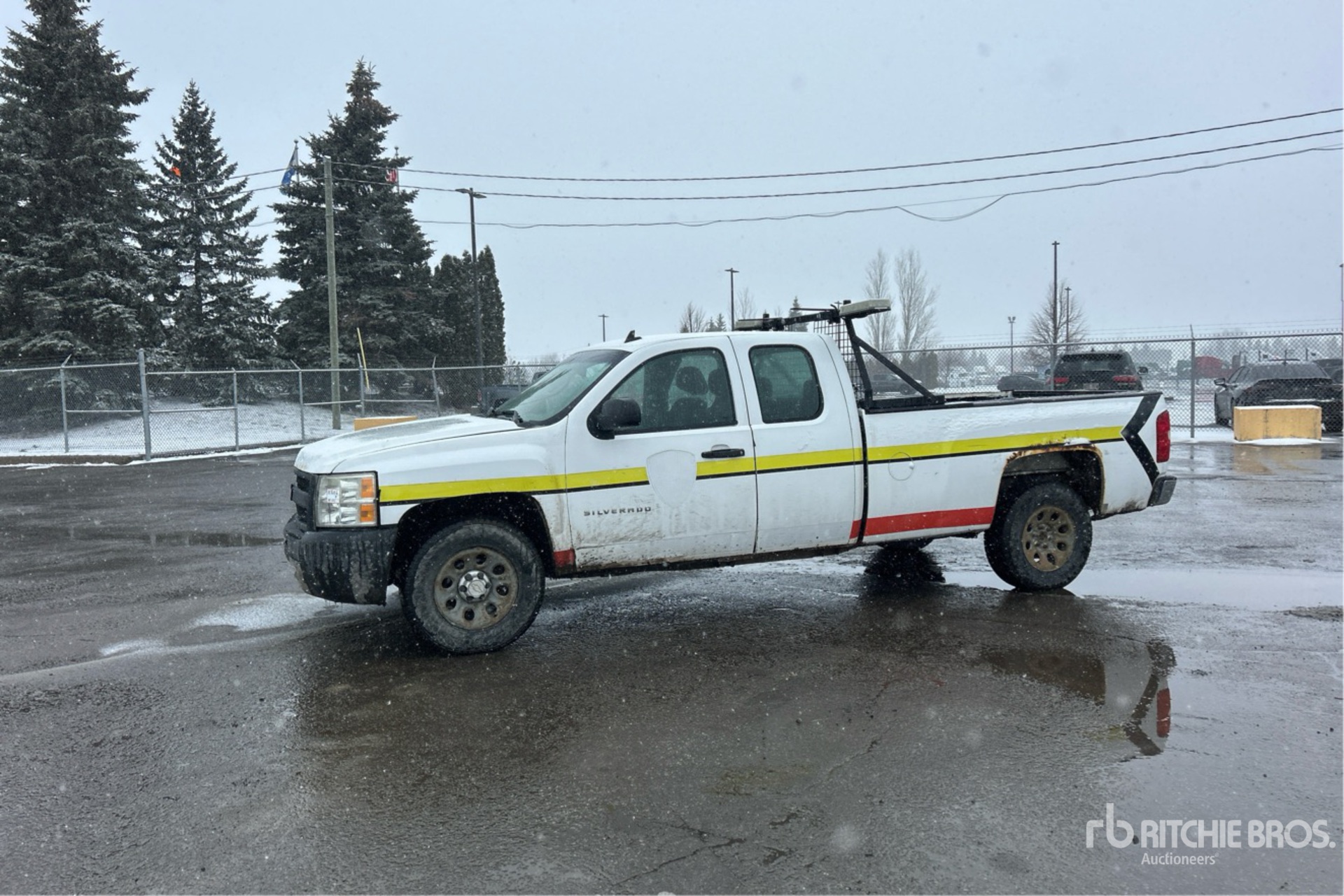 General Appearance with Image, coin avant gauche