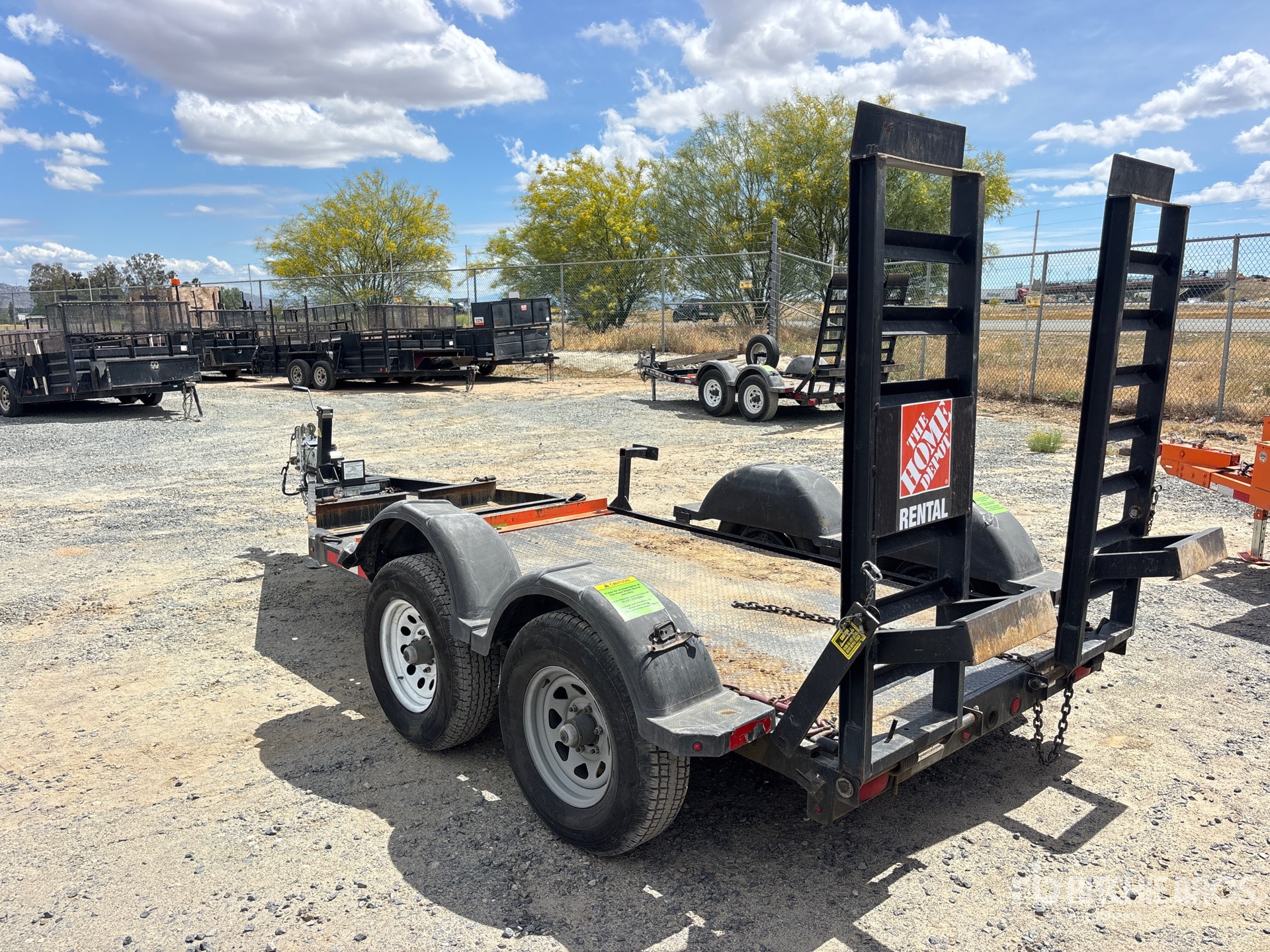 General Appearance with Picture, Left Rear Corner