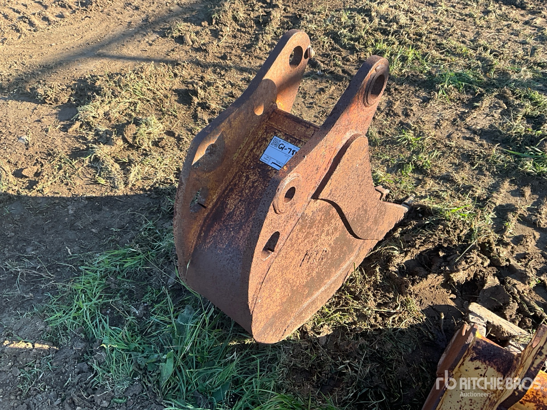 General Appearance with Foto, angolo anteriore sinistro