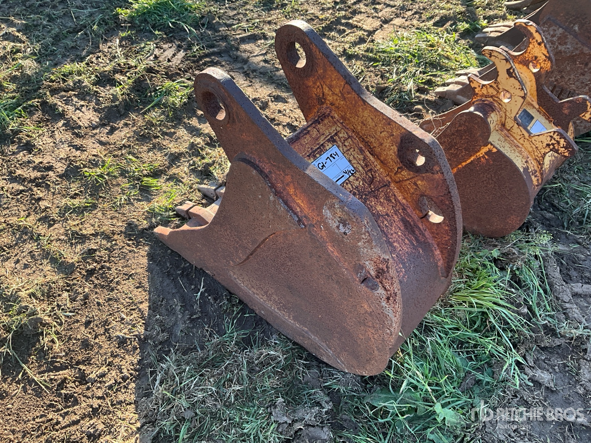 General Appearance with Foto, angolo posteriore sinistro