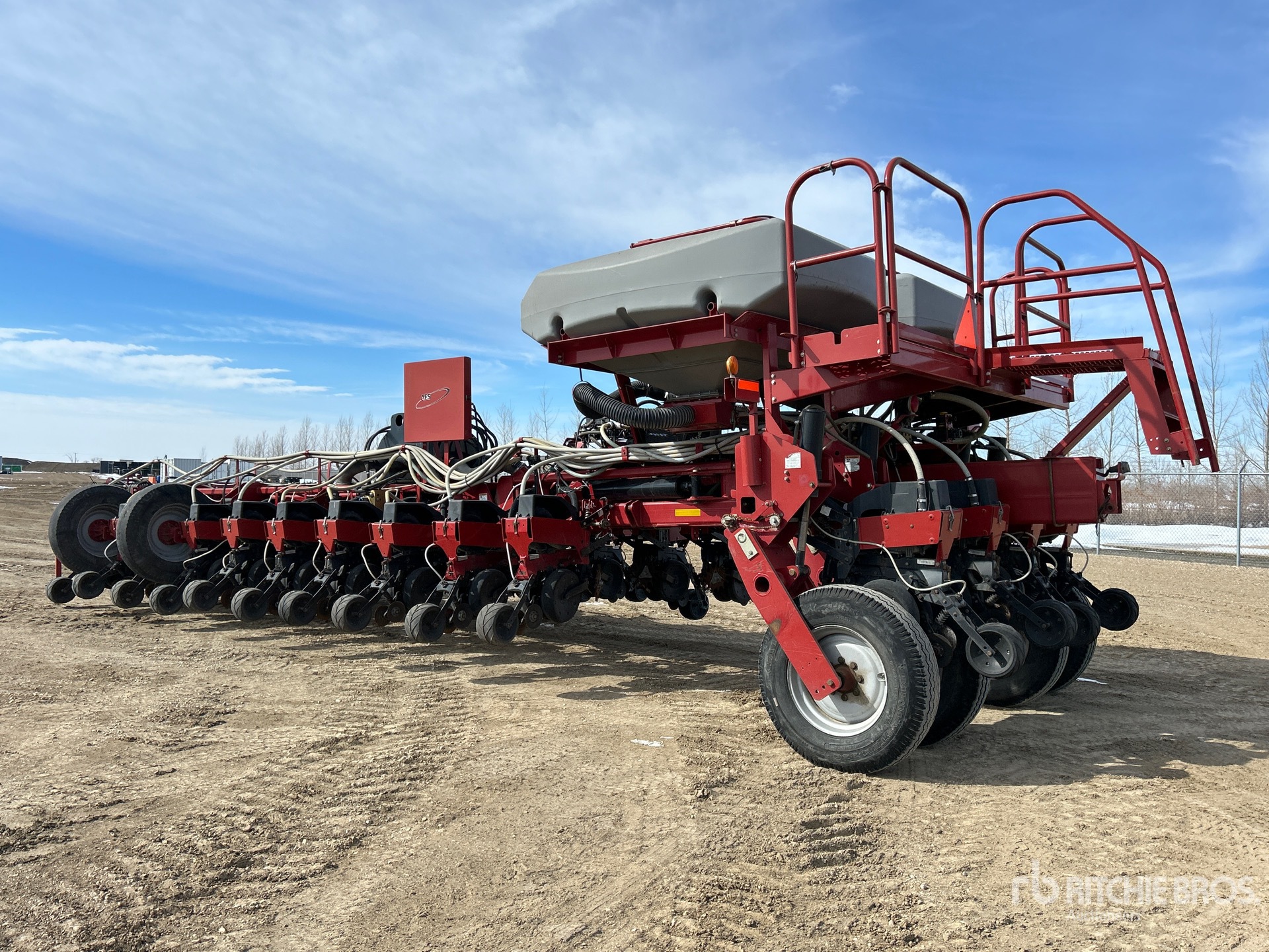 General Appearance with Bild, Ecke hinten links