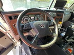 Cab with Commandes d'orientation