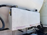 Underbody with Réservoir hydraulique