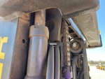 Hydraulics with Mast Lift Cylinders