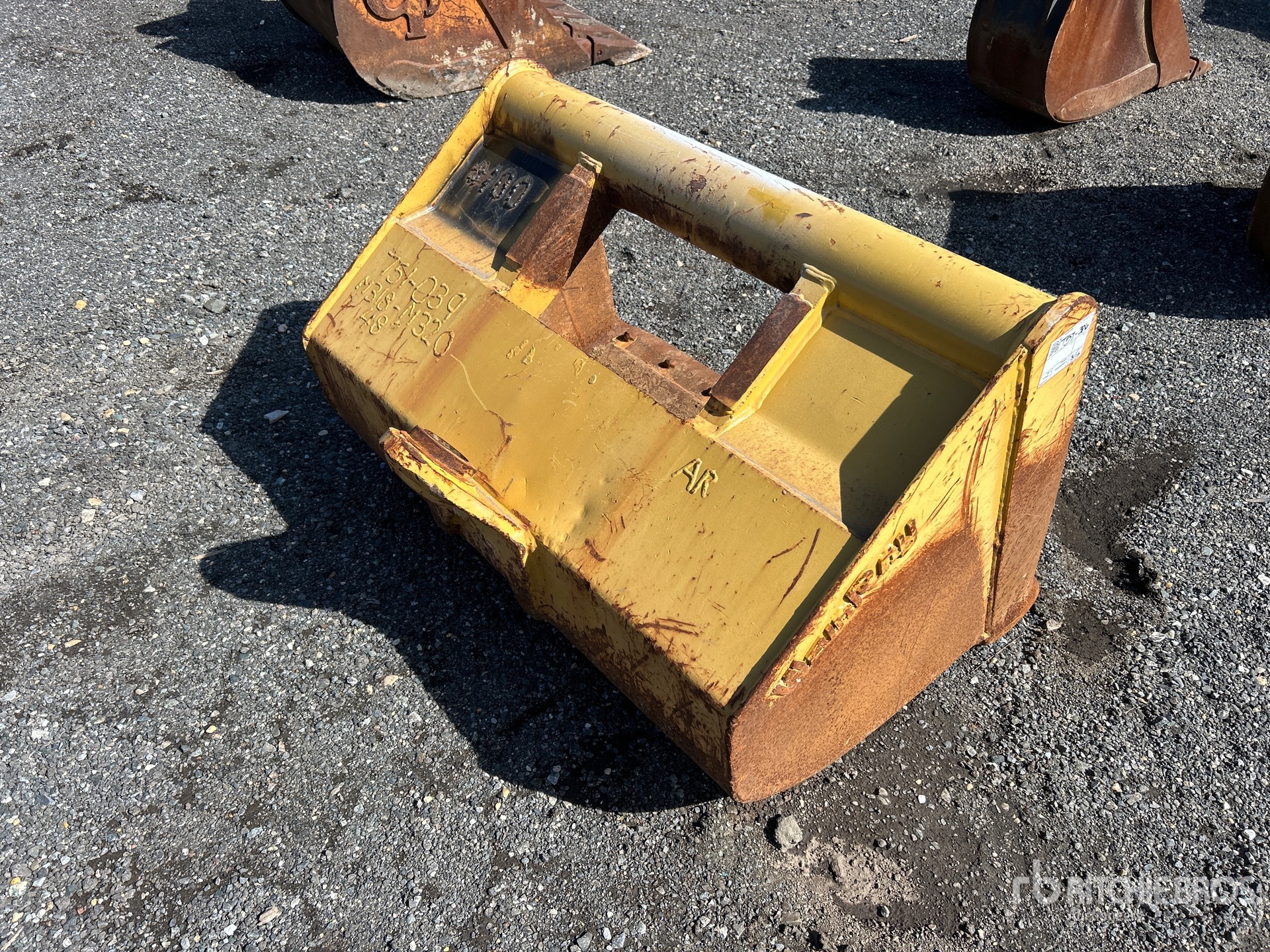 General Appearance with Foto, angolo anteriore sinistro