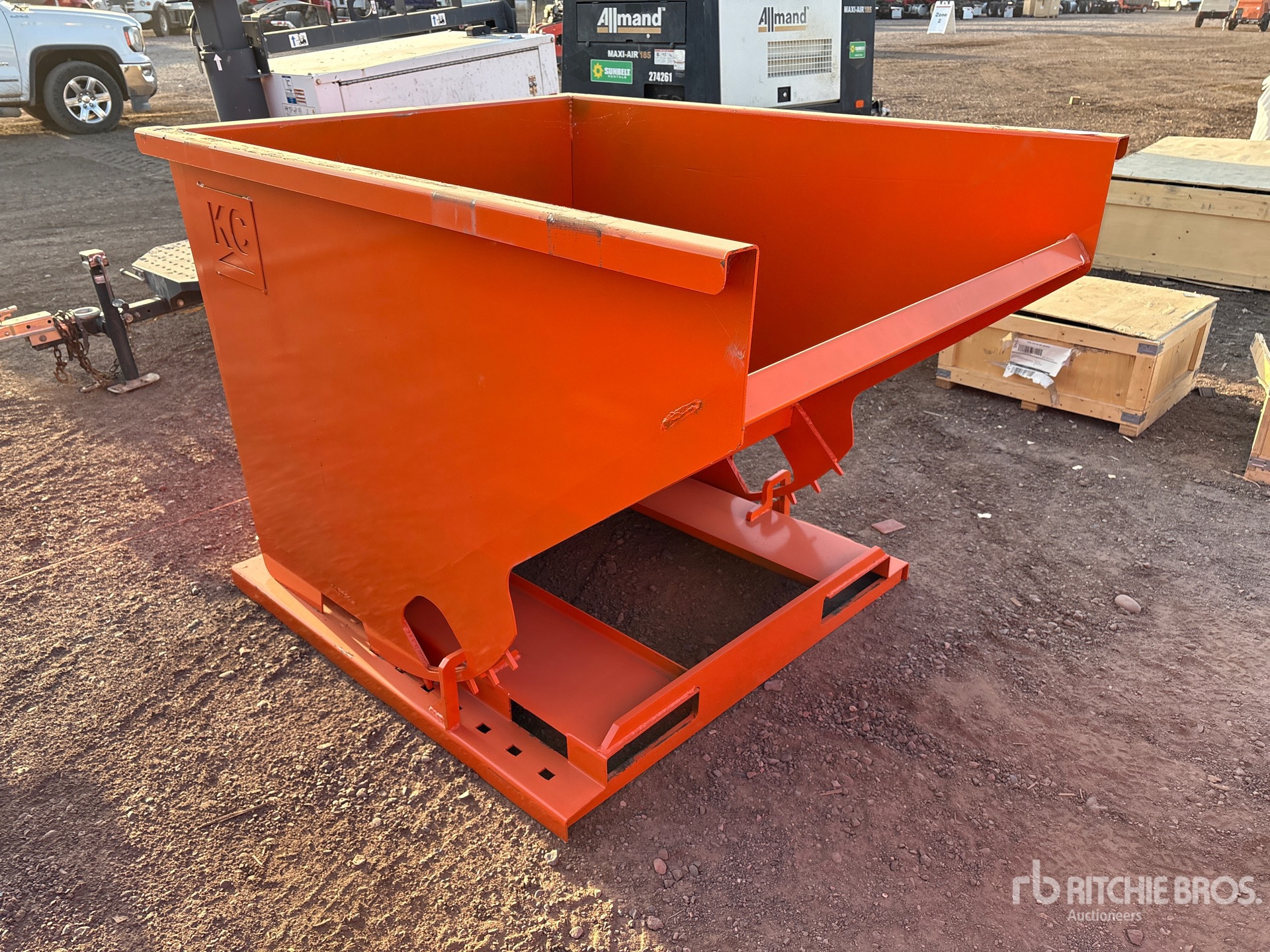 General Appearance with Bild, Ecke vorne rechts