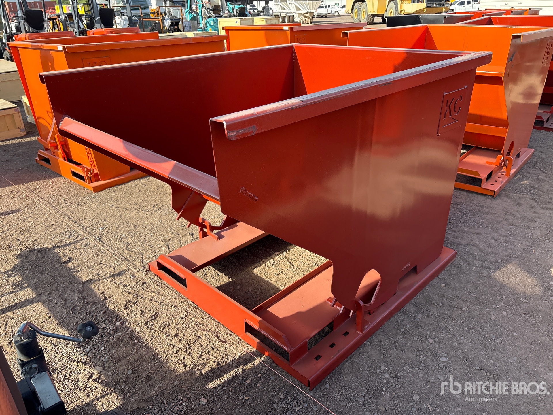 General Appearance with Bild, Ecke vorne links