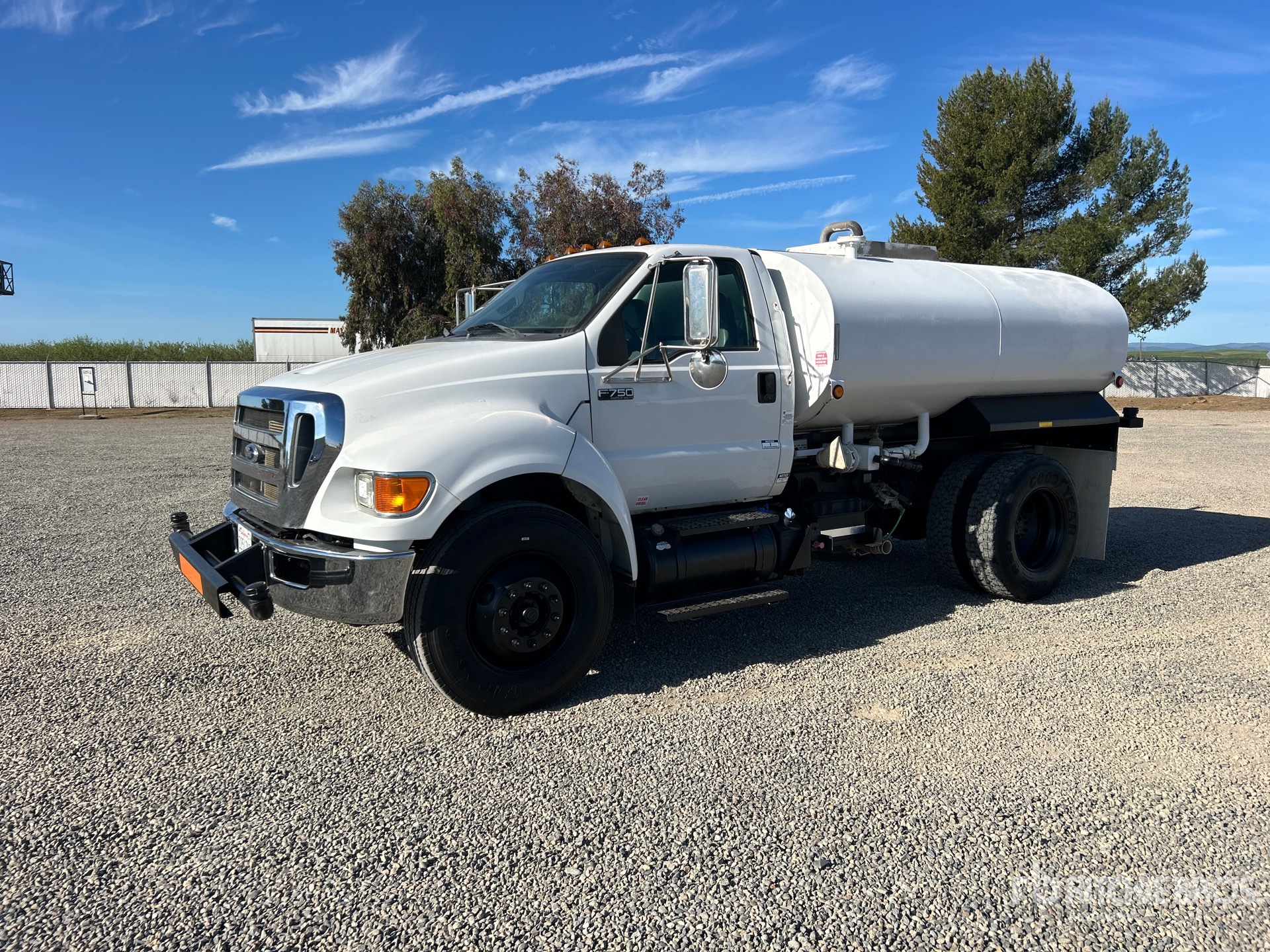 General Appearance with Featured Photo