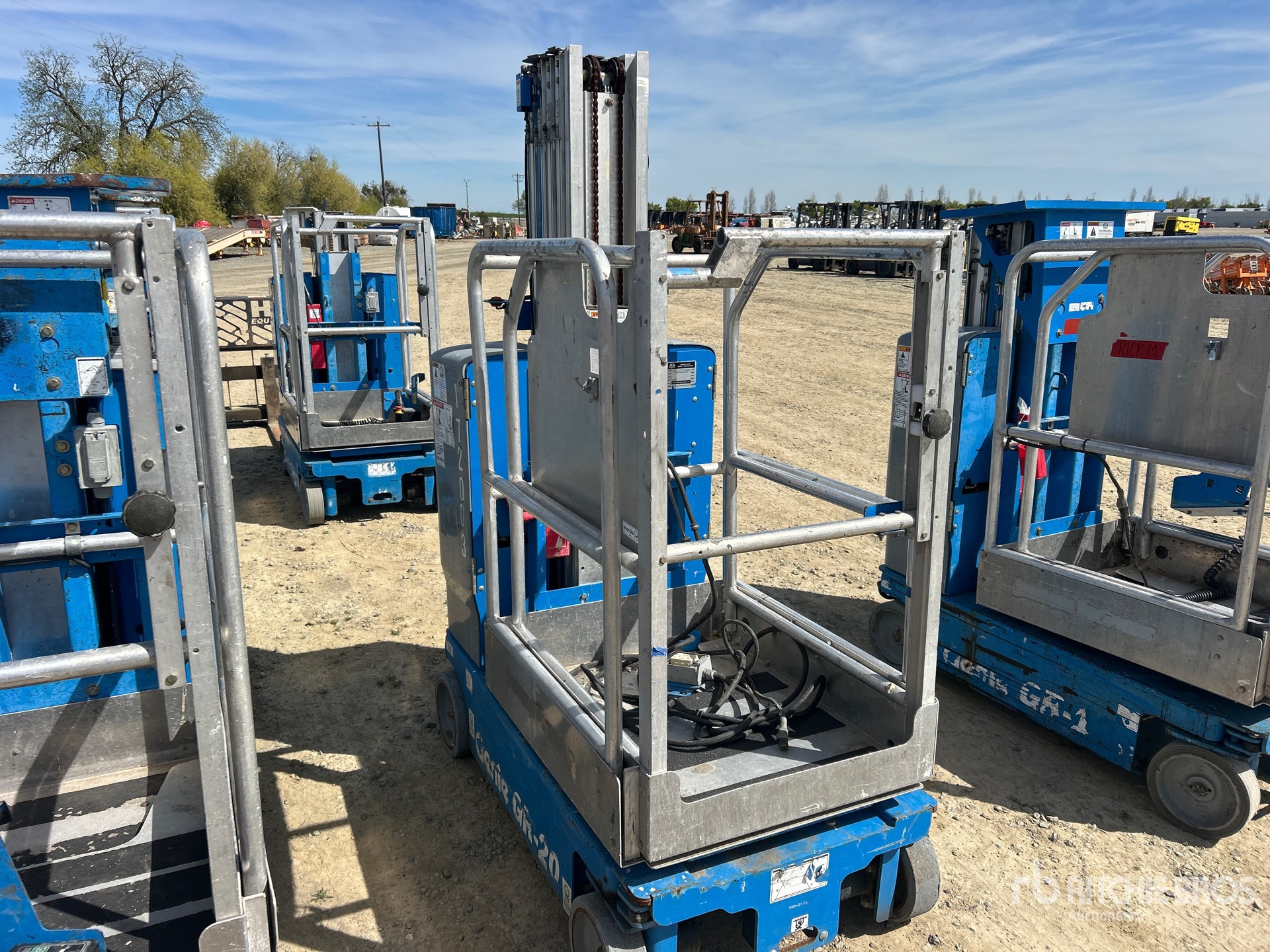 General Appearance with Imagen: esquina delantera derecha