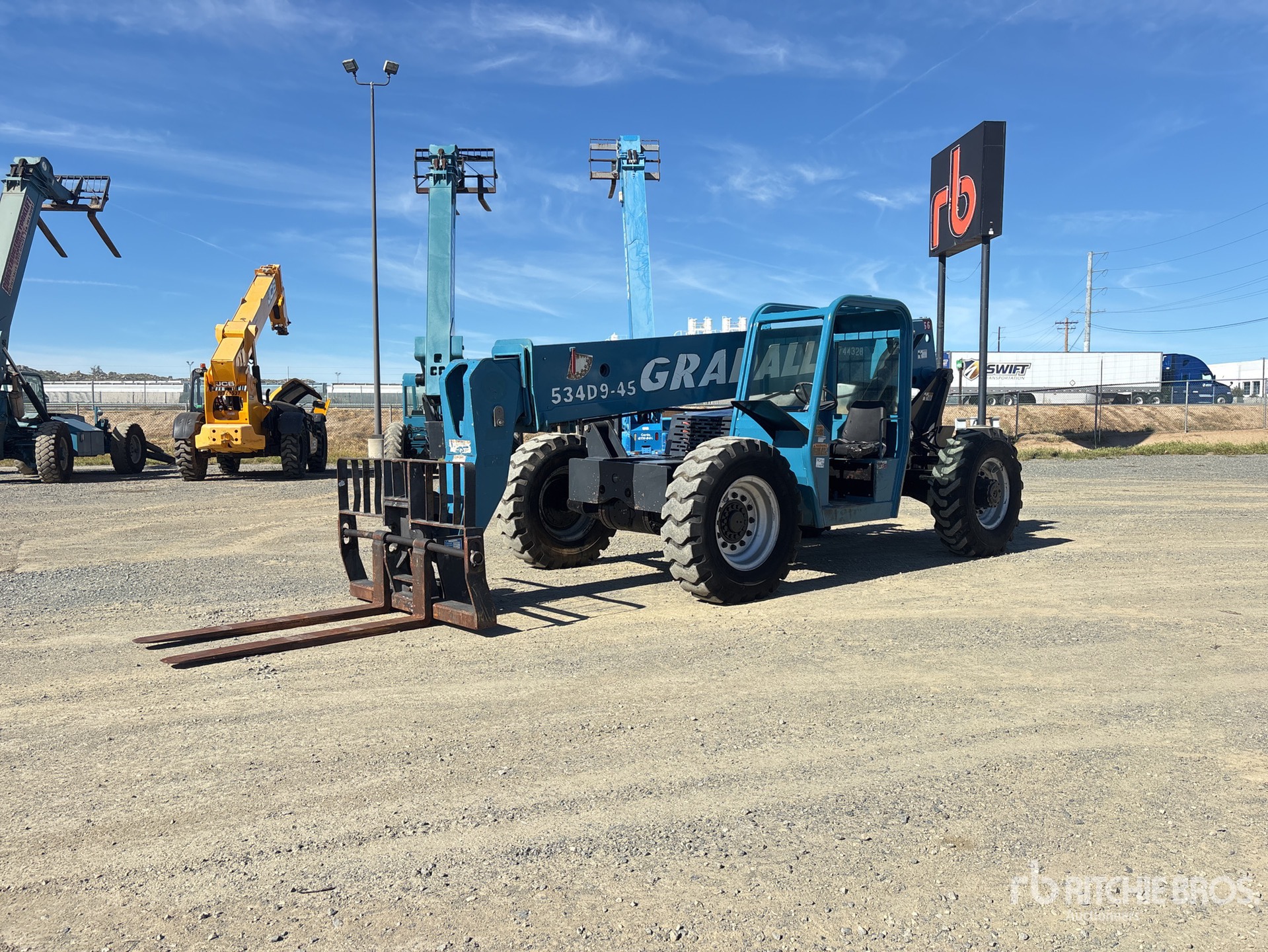 General Appearance with Featured Photo