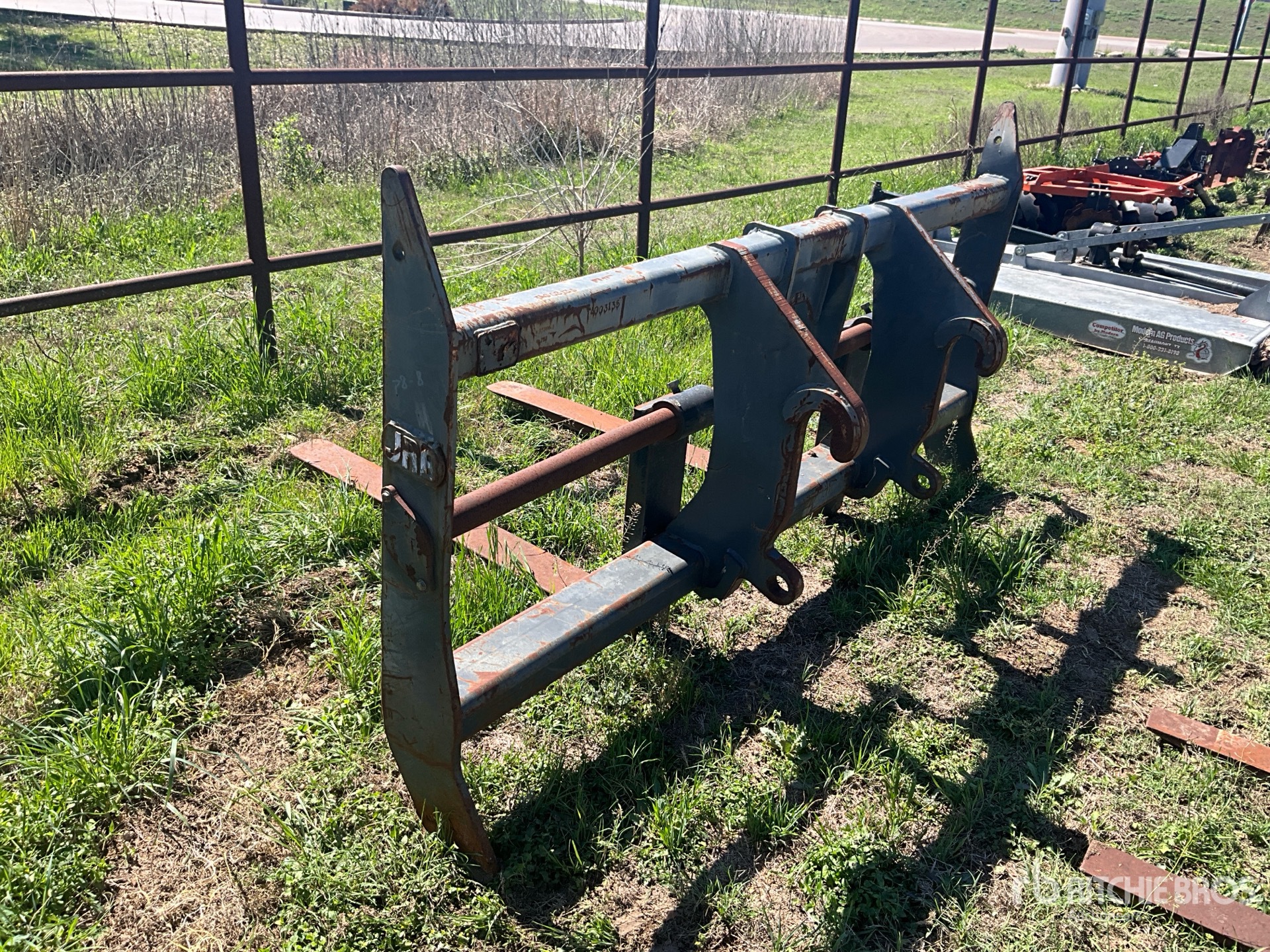 General Appearance with Bild, Ecke hinten links