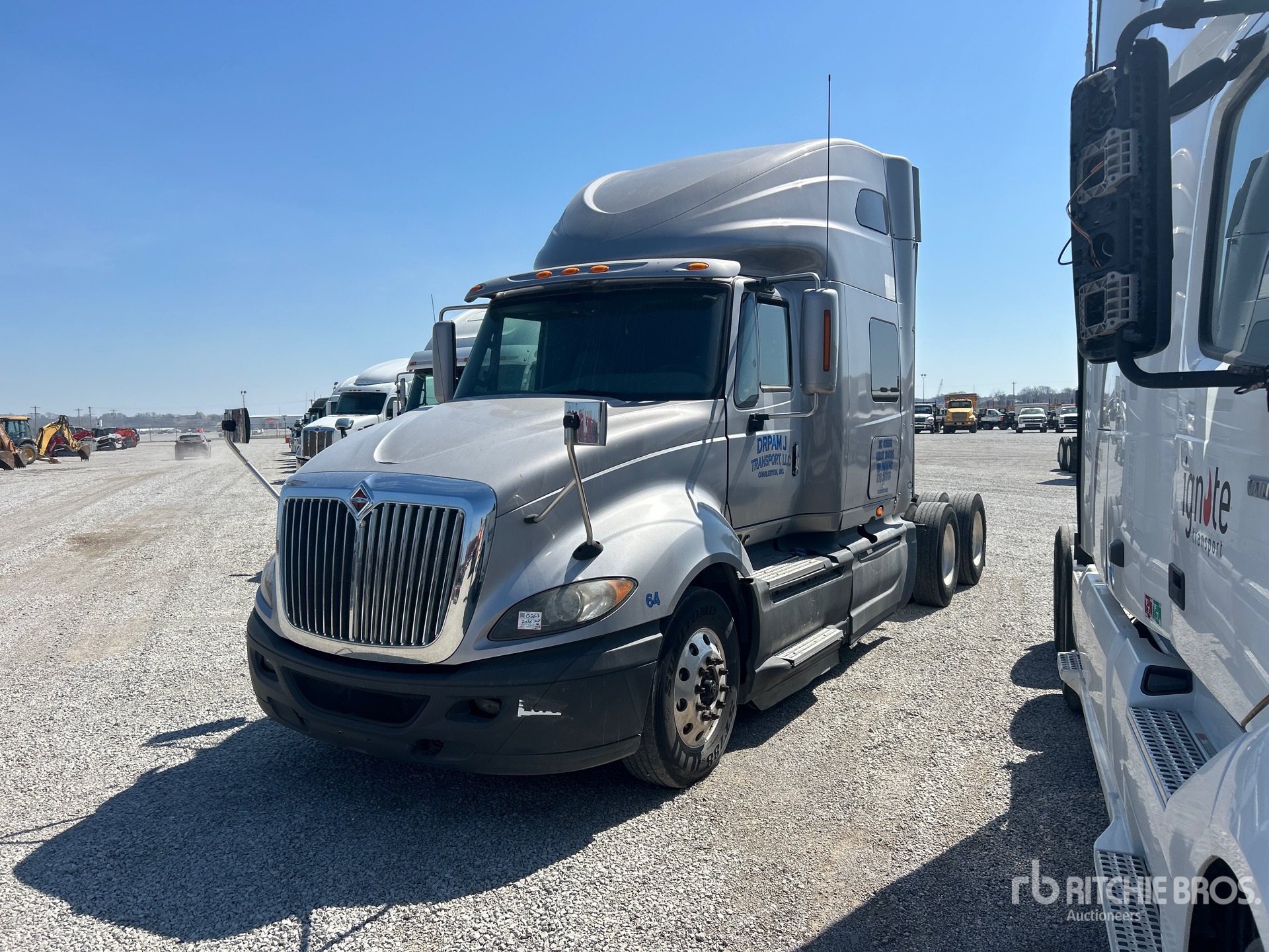 General Appearance with Imagen: esquina delantera izquierda