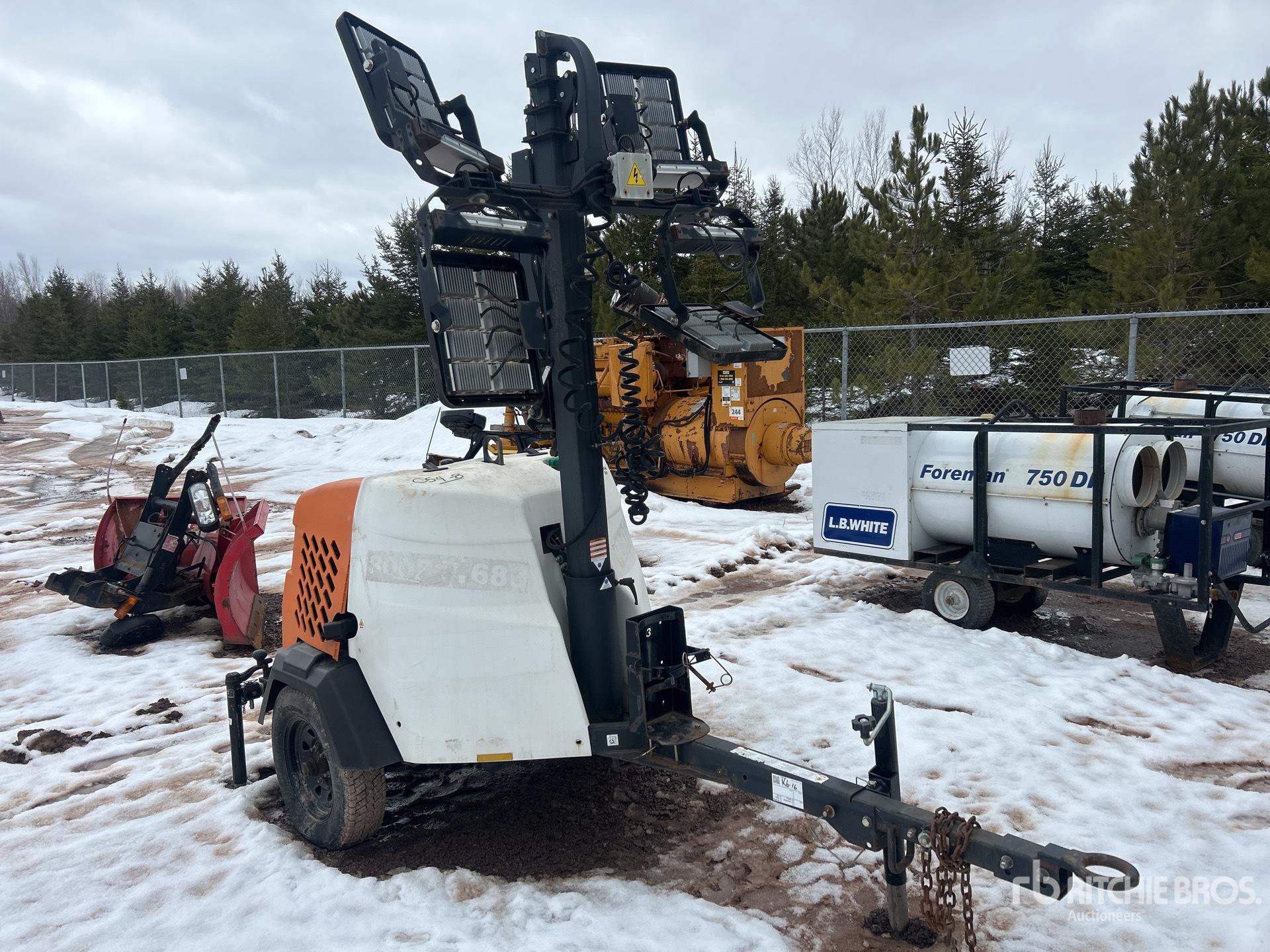 General Appearance with Bild, Ecke vorne rechts