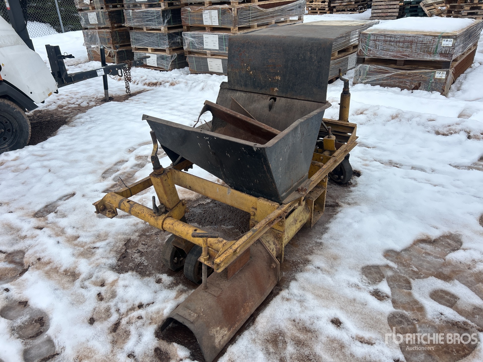 Aspect général with Image, coin arrière droit