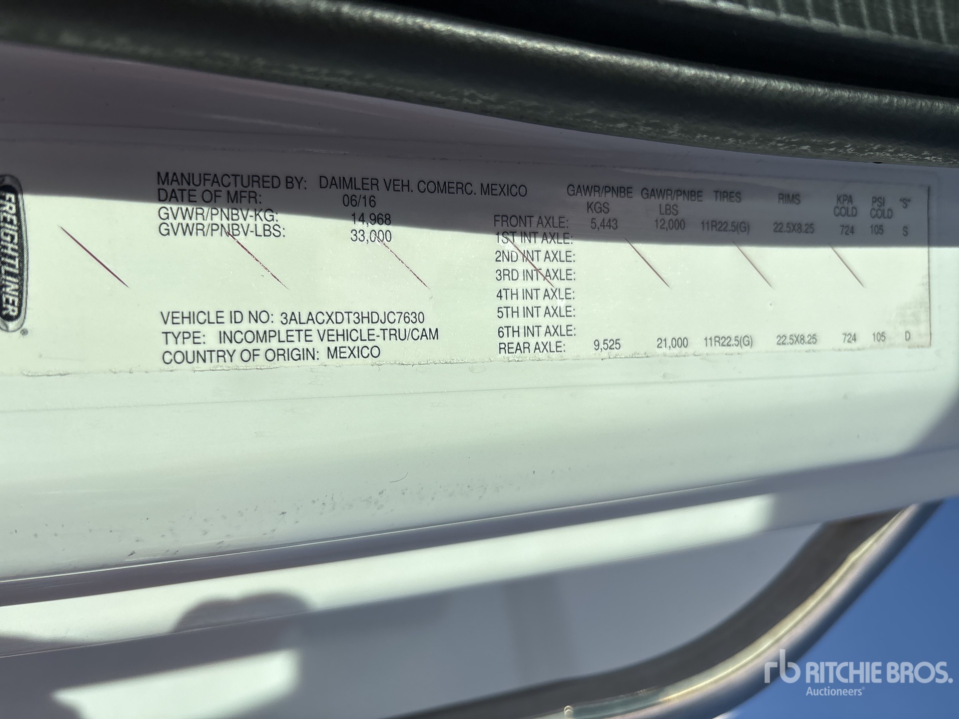 General Appearance with Serial Number / VIN