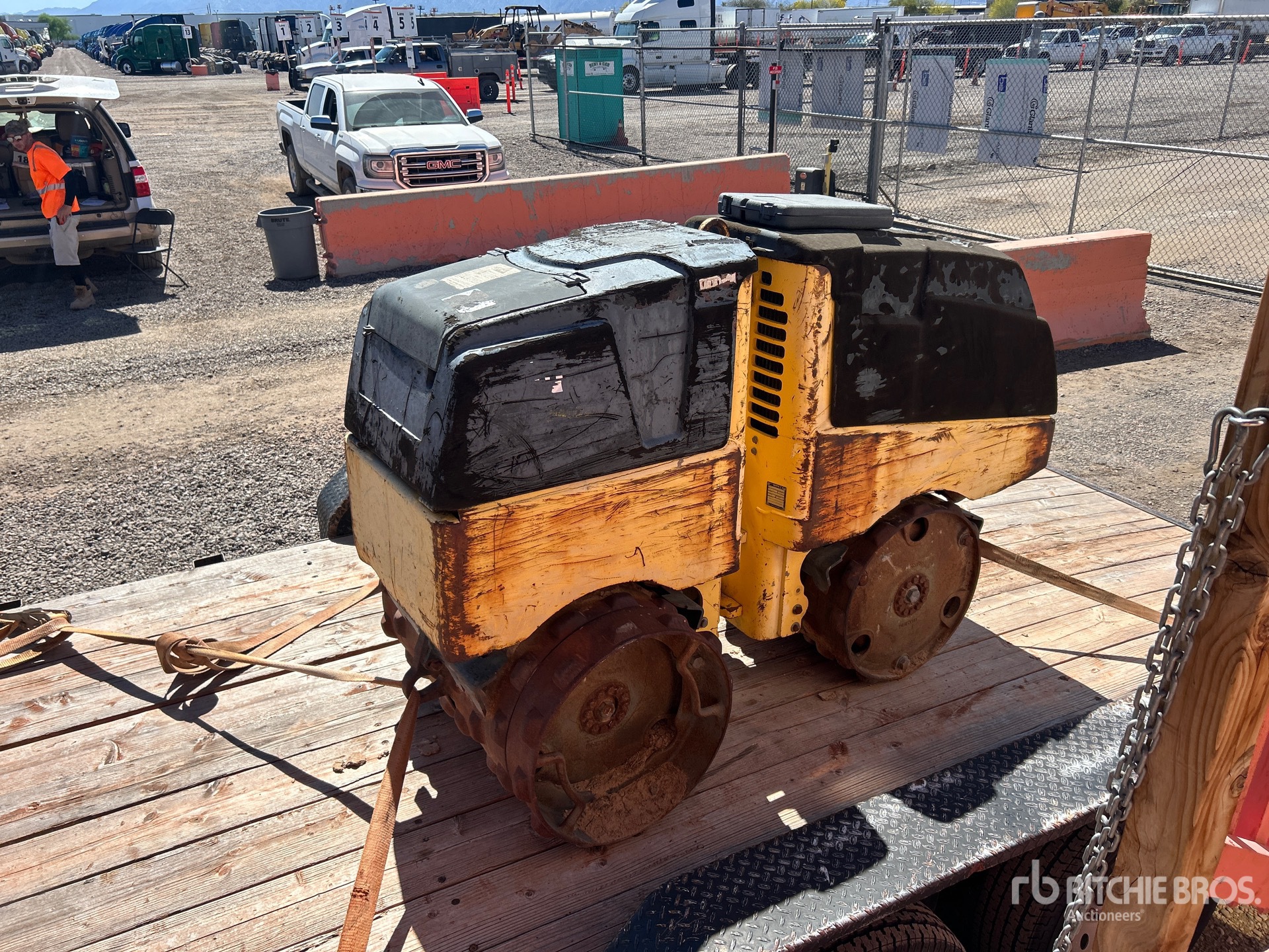 General Appearance with Featured Photo