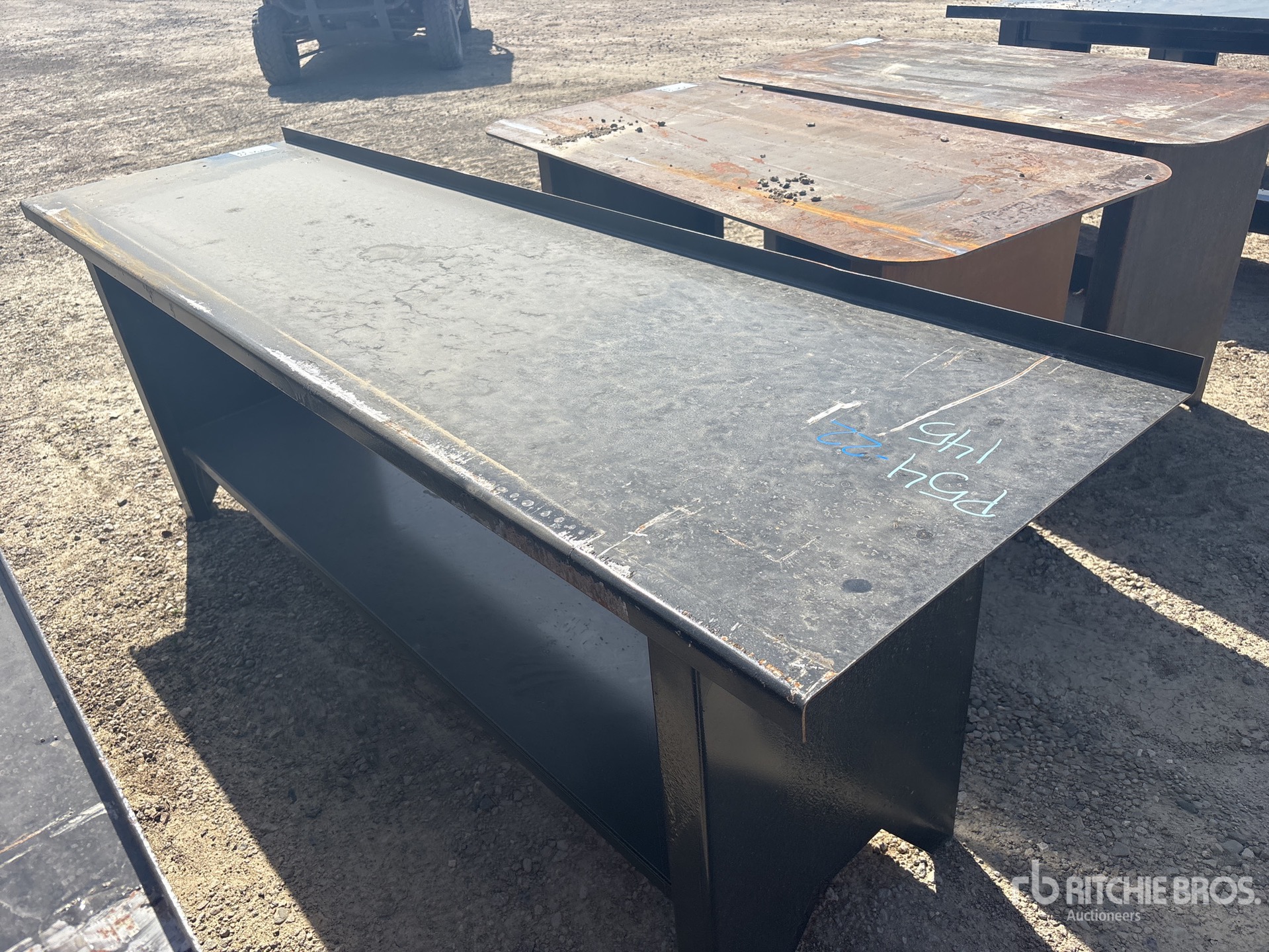 General Appearance with Foto, angolo anteriore sinistro