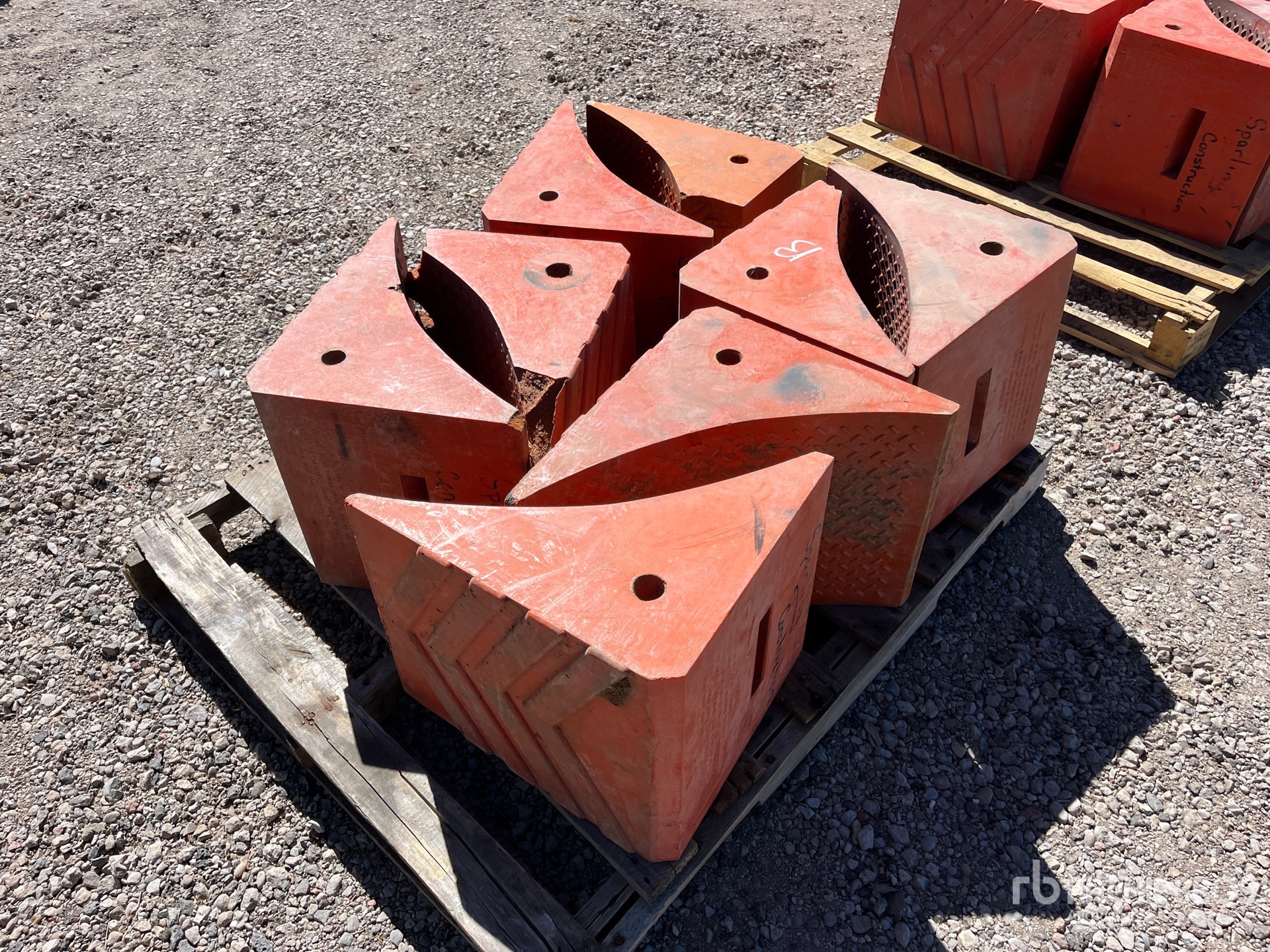 General Appearance with Imagen: esquina trasera derecha