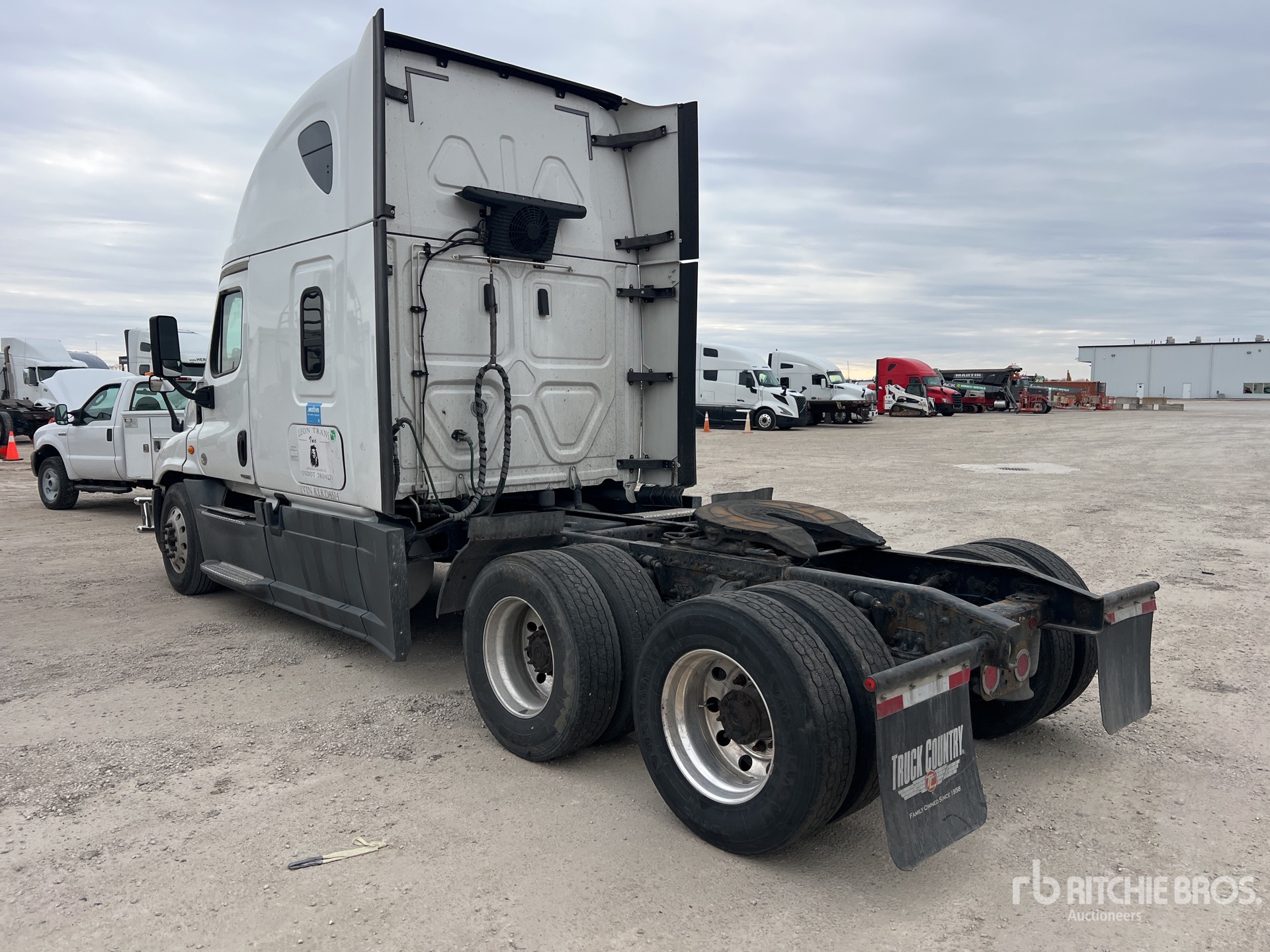 General Appearance with Picture, Left Rear Corner