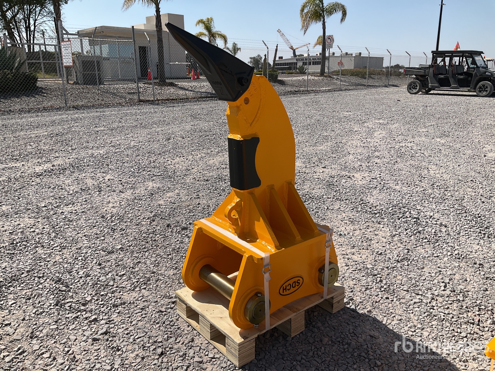 General Appearance with Image, coin avant gauche